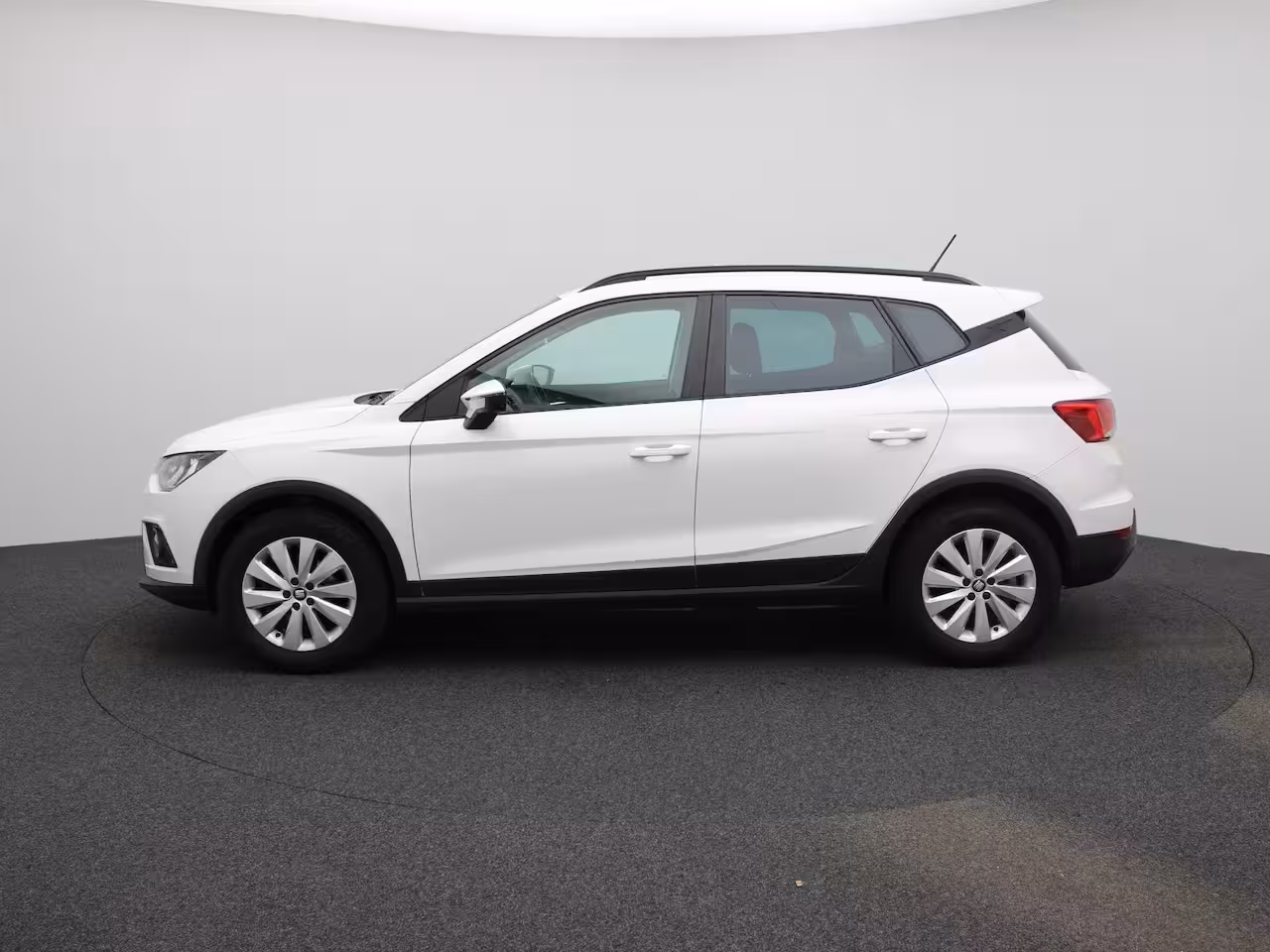 Seat Arona 1.0 TSI Style Busness Intense | NAVIGATIE | ADAPTIVE CRUISE CONTROL | APPLE CARPLAY - ANDR