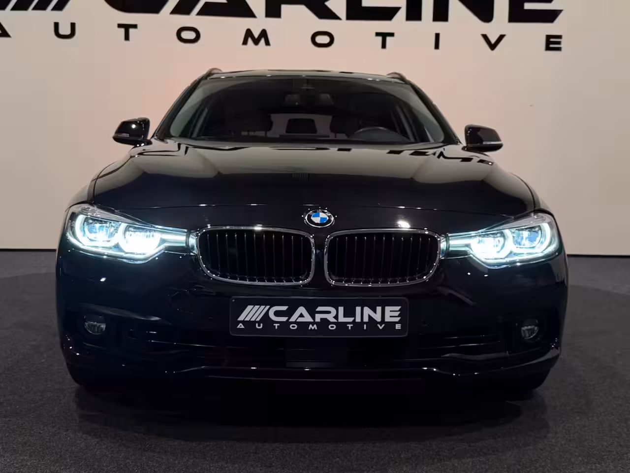 BMW 3-serie Touring 320i xDrive ACC ASSIST COGNACLEDER KEYLESS STOELVER. 19'' inch NAVI NAP GARANTIE APK