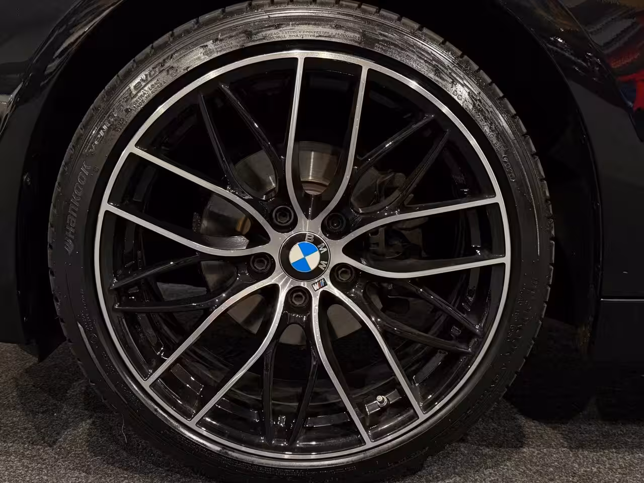 BMW 3-serie Touring 320i xDrive ACC ASSIST COGNACLEDER KEYLESS STOELVER. 19'' inch NAVI NAP GARANTIE APK