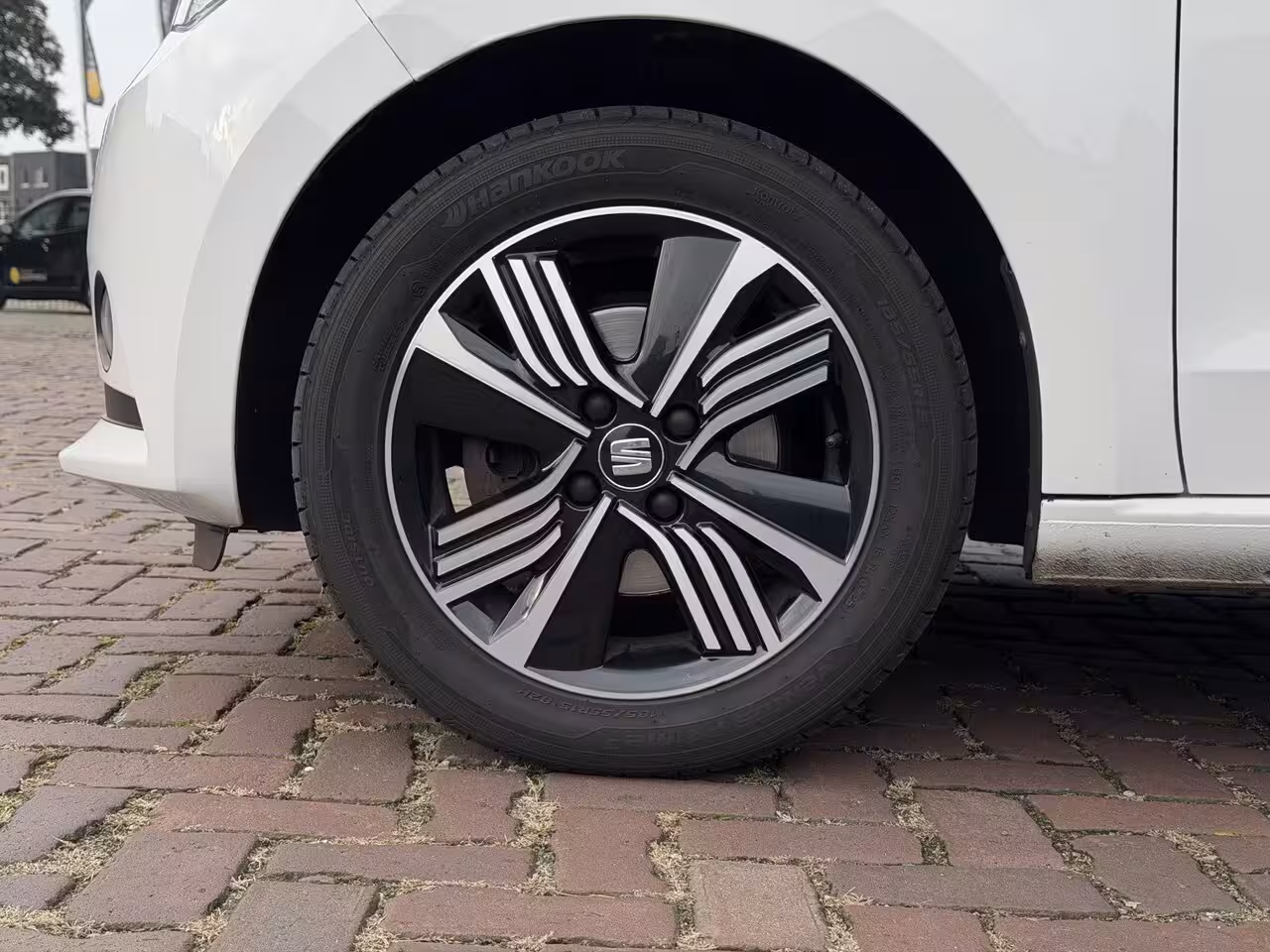 Seat Mii 1.0 by Cosmopolitan Automaat | Cruise Control | Stoelverwarming | Alcantara bekleding |