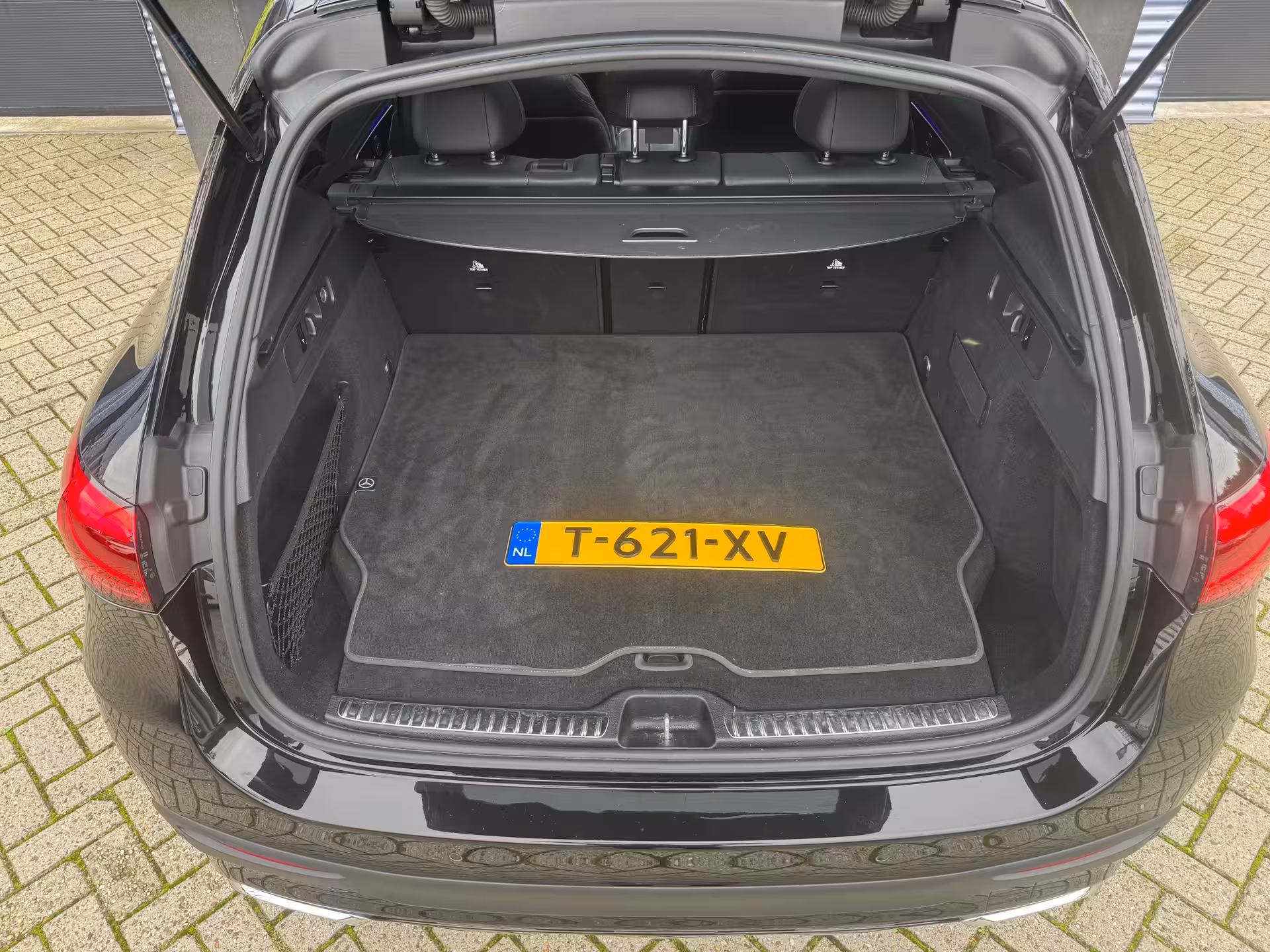 Mercedes-Benz GLC 300e 4MATIC AMG Line PANO