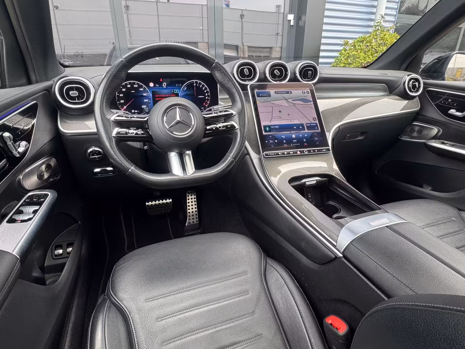 Mercedes-Benz GLC 300e 4MATIC AMG Line PANO