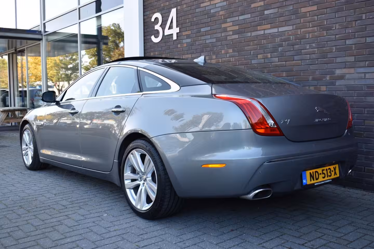 Jaguar XJ 3.0 V6D LEDER PANODAK LMV 121000KM