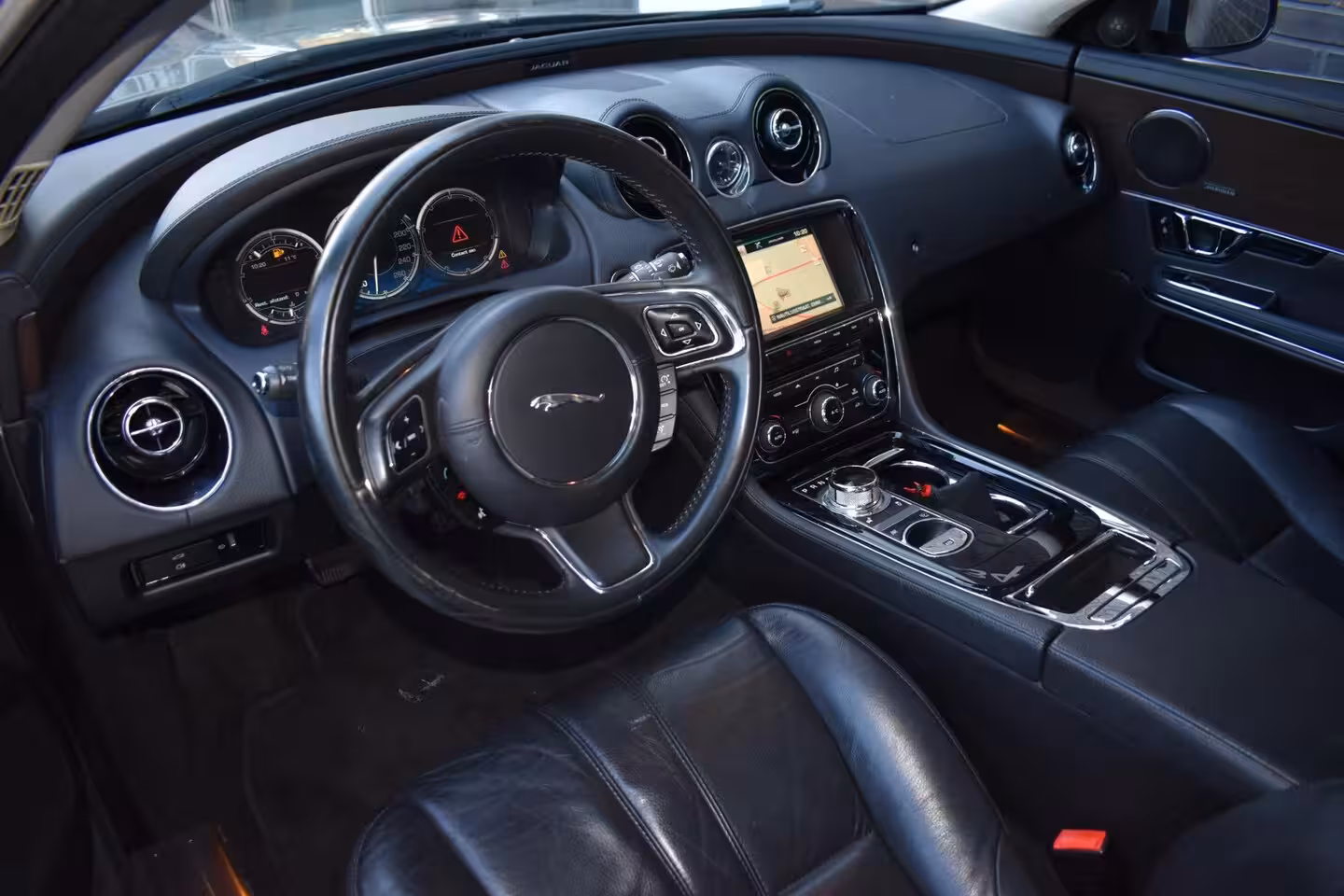Jaguar XJ 3.0 V6D LEDER PANODAK LMV 121000KM