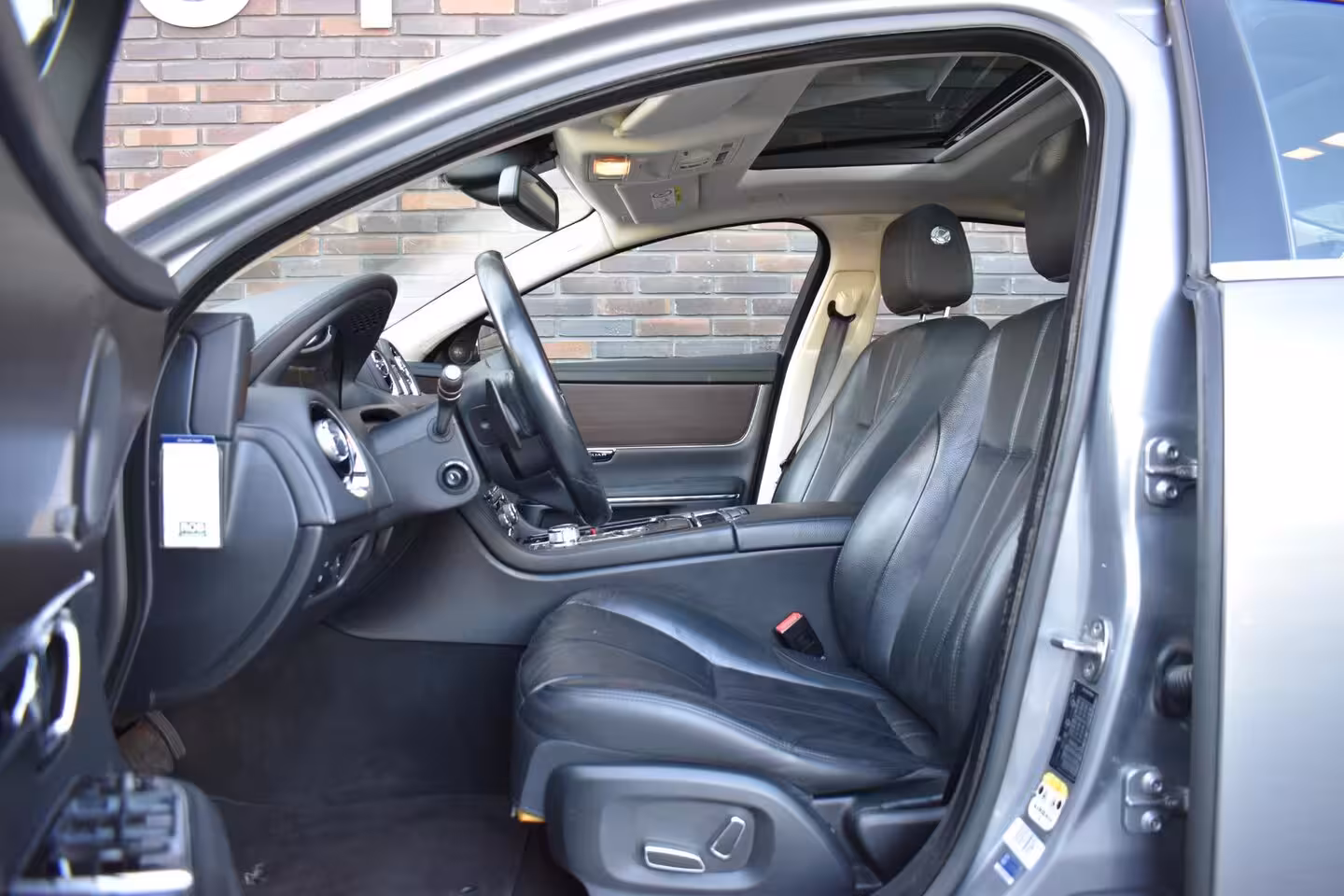 Jaguar XJ 3.0 V6D LEDER PANODAK LMV 121000KM