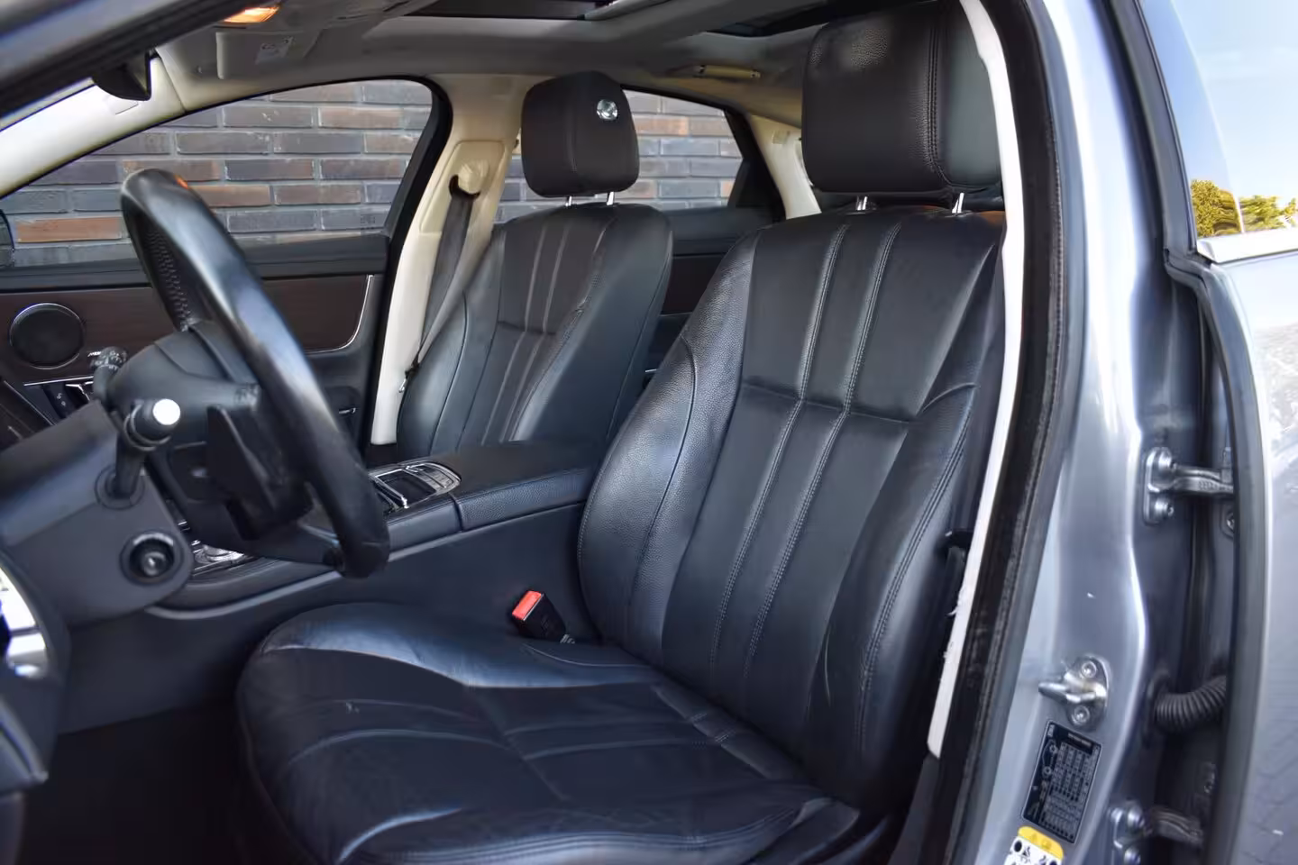 Jaguar XJ 3.0 V6D LEDER PANODAK LMV 121000KM