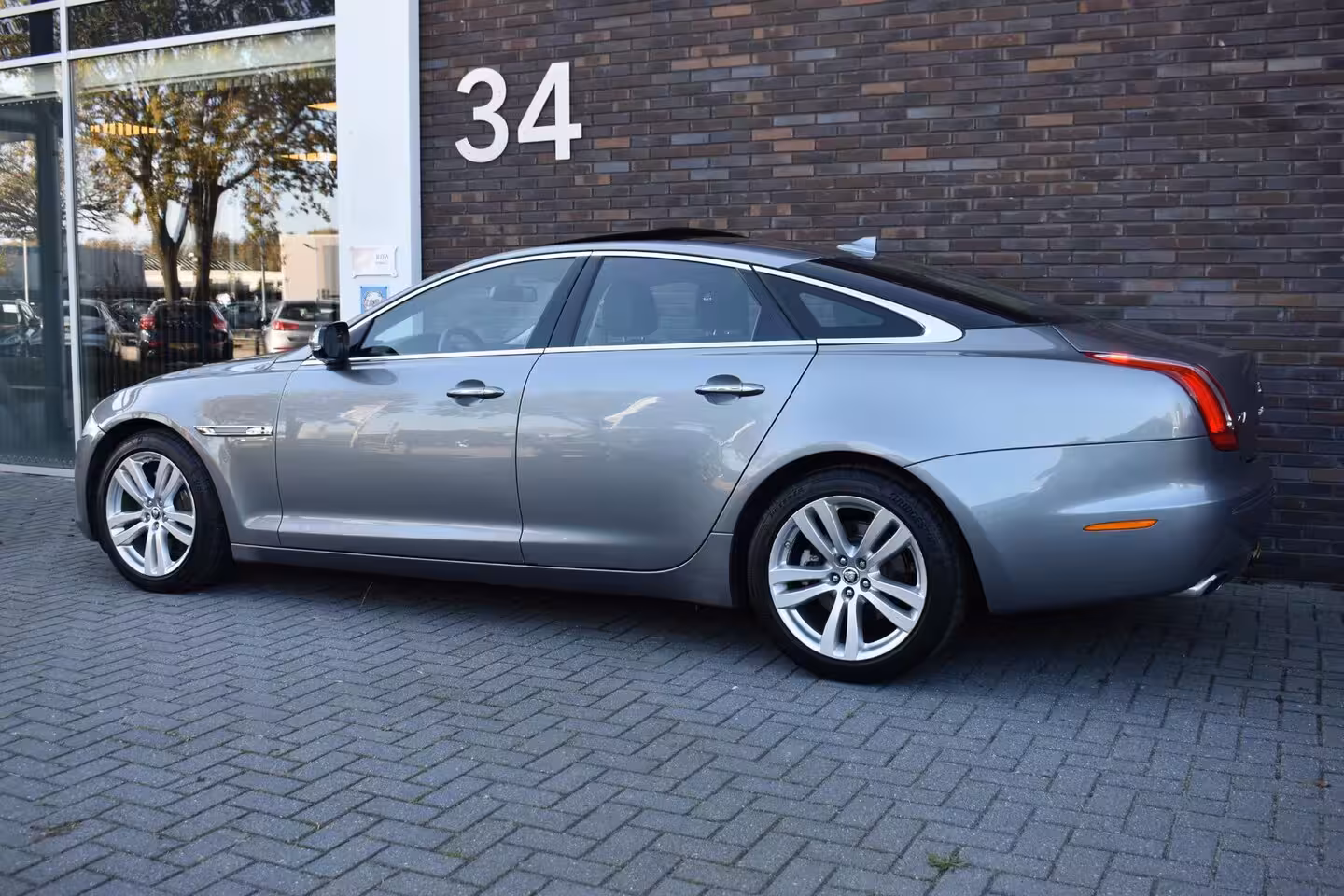 Jaguar XJ 3.0 V6D LEDER PANODAK LMV 121000KM