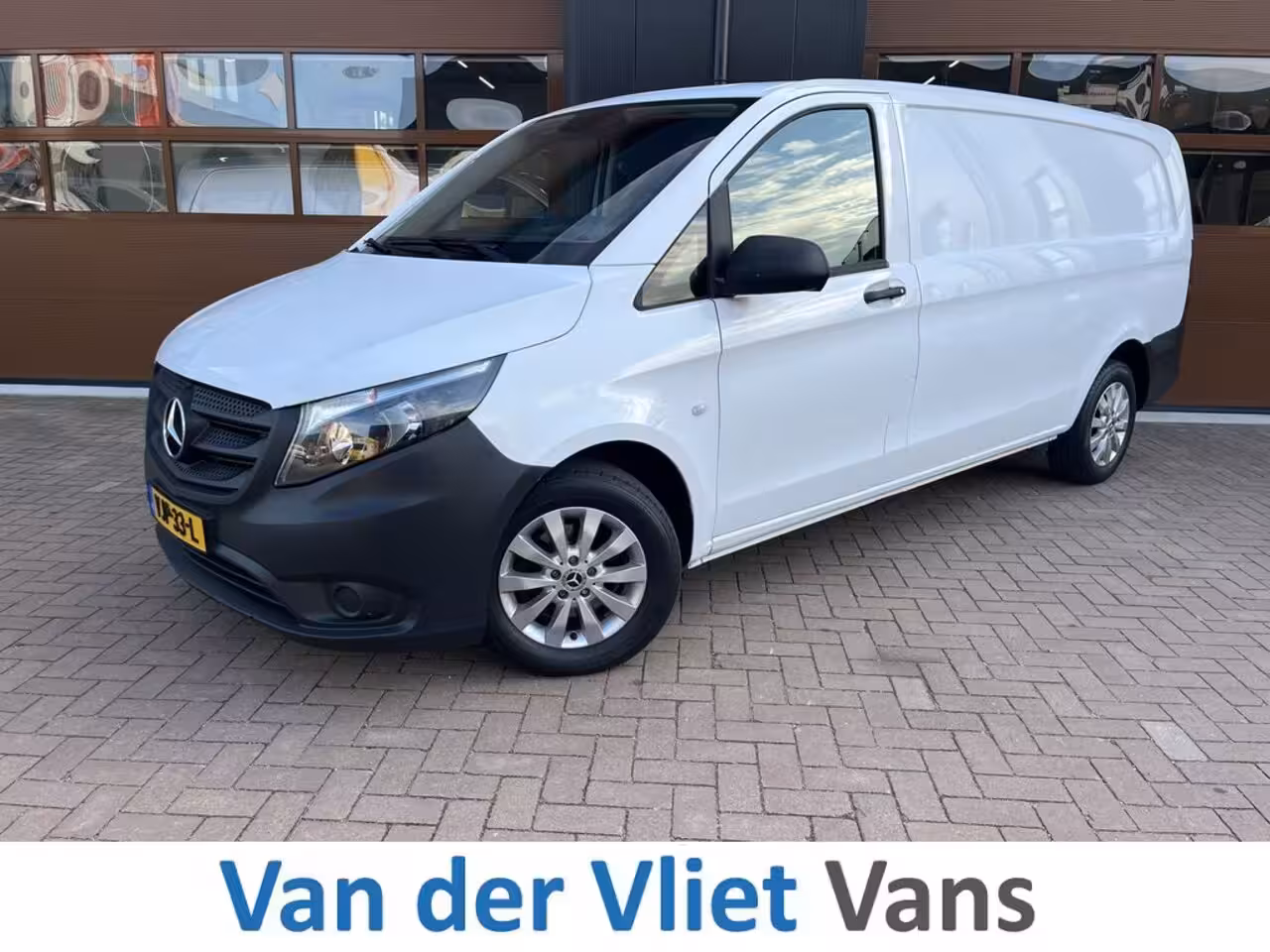 Mercedes-Benz Vito 110 CDI 102 pk E6 XL Extra Lang 3p Lease €253 p/m, Airco, Apple Carplay/Android Auto, Came