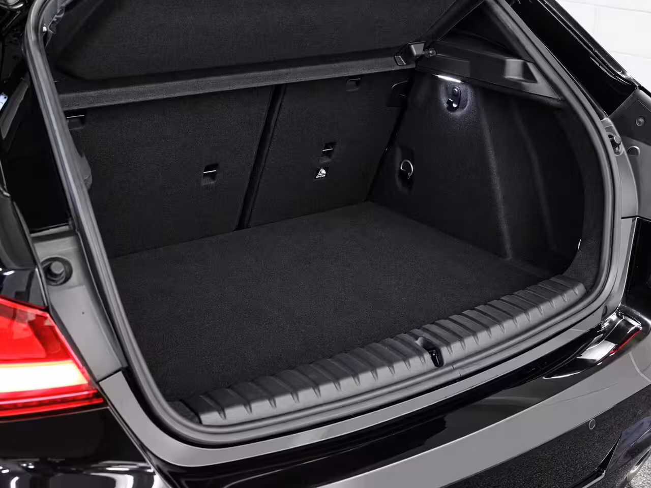 BMW 1-serie 118i Sport | CAMERA | H/K | CarPlay | TRKHAAK |