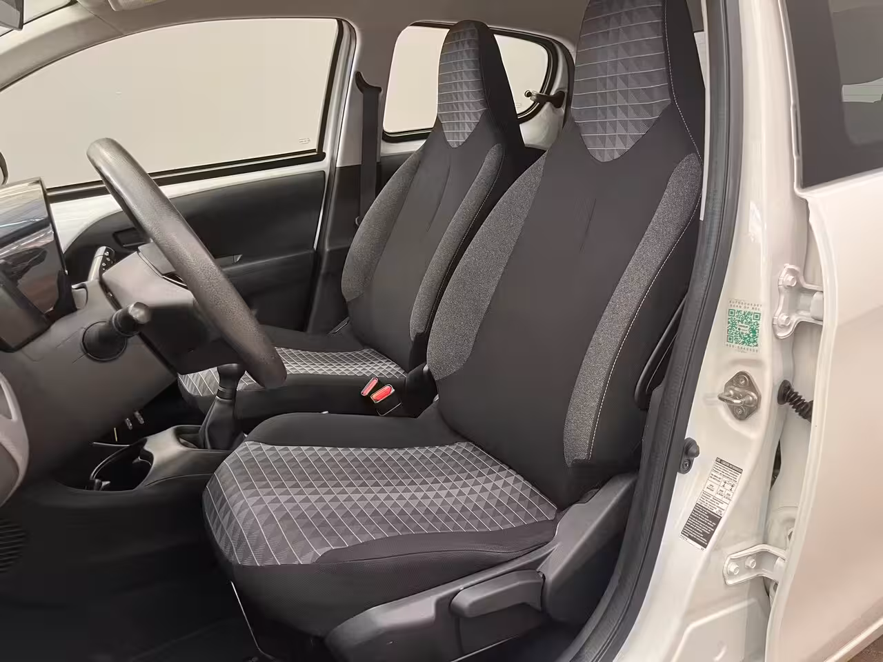 Peugeot 108 1.0 e-VTi Active Camera | Carplay | Airco | Bleutooth | Centrale Vergrendeling | LED Dagri