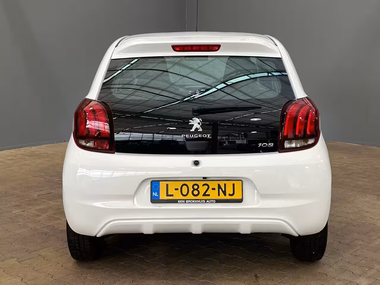 Peugeot 108 1.0 e-VTi Active Camera | Carplay | Airco | Bleutooth | Centrale Vergrendeling | LED Dagri