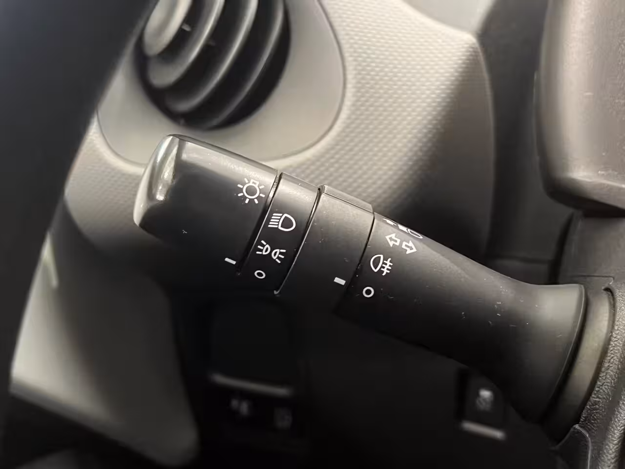 Peugeot 108 1.0 e-VTi Active Camera | Carplay | Airco | Bleutooth | Centrale Vergrendeling | LED Dagri