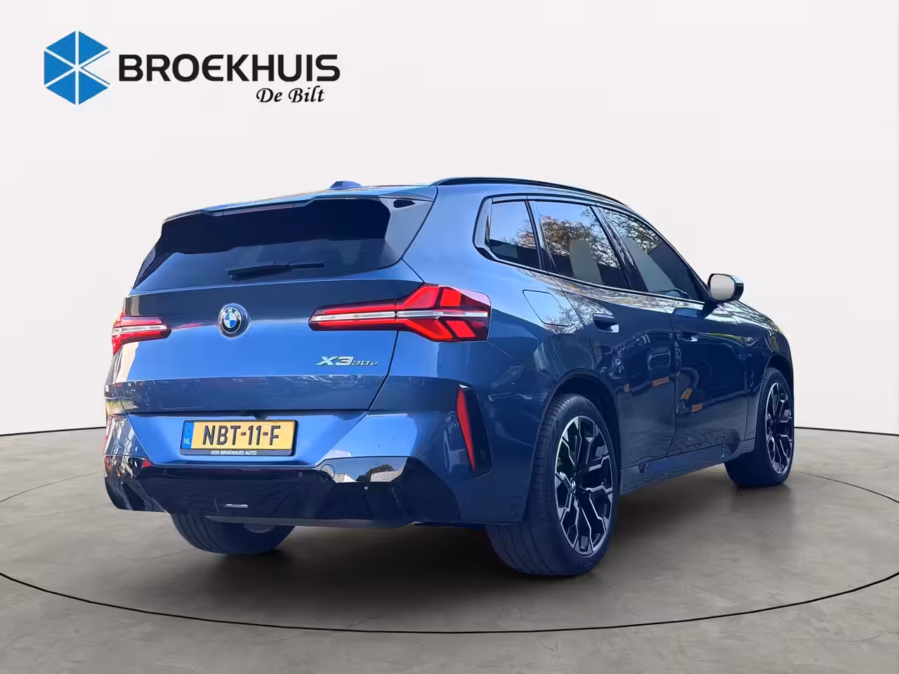 BMW X3 30e xDrive | M-SPORT | PANODAK | ADAPTIVE CRUISE | LEDER | STOELVERWARMING | DODE HOEK | L