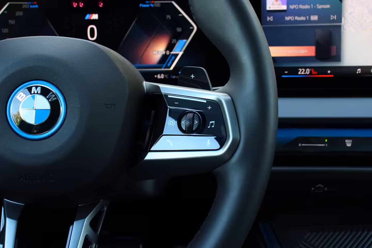 BMW X3 30e xDrive | M-SPORT | PANODAK | ADAPTIVE CRUISE | LEDER | STOELVERWARMING | DODE HOEK | L