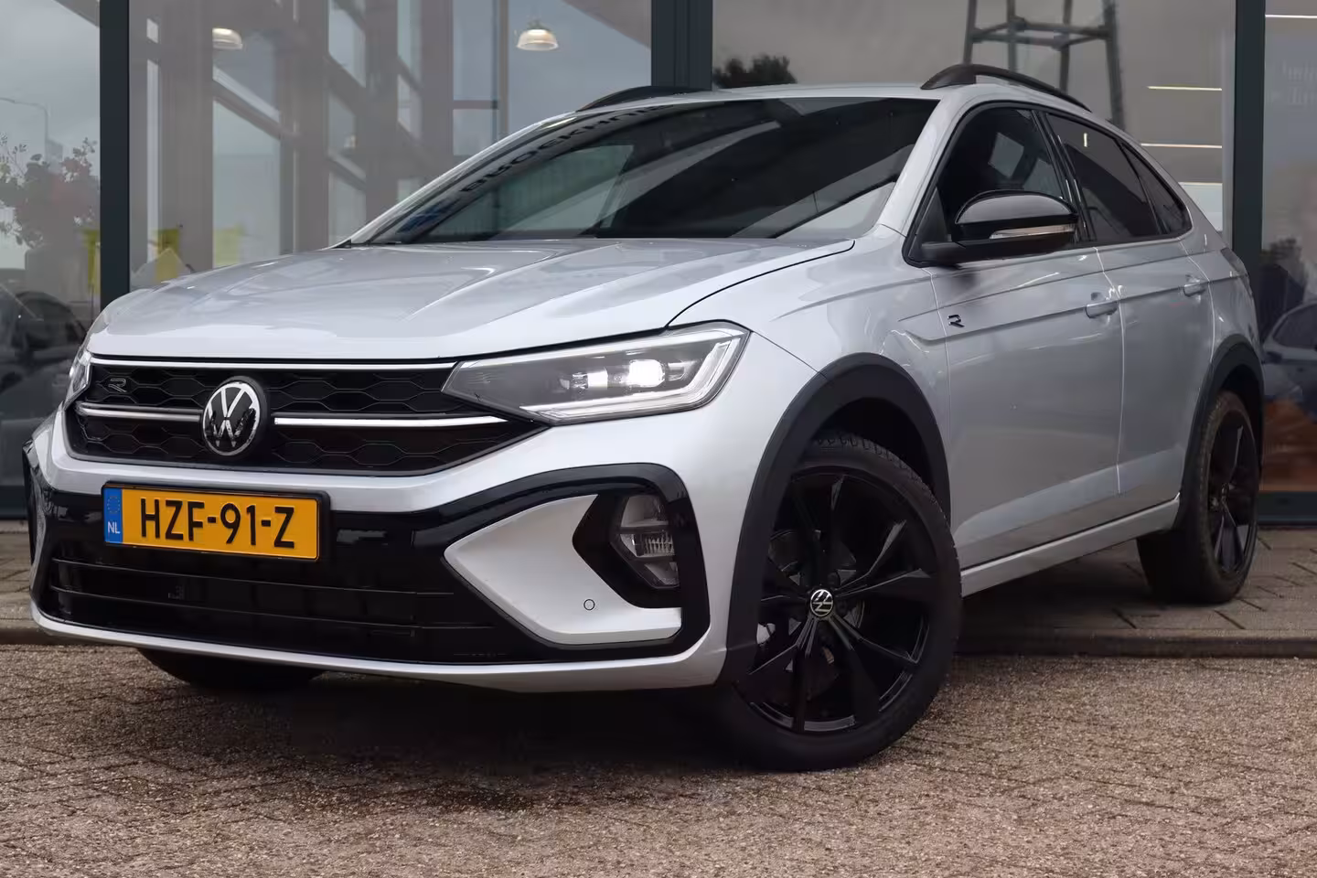 Volkswagen Taigo 1.0 TSI R-Line Edition Koplampverlichting LED Matrix ('IQ.Light ') | Verwarmbare voorstoel
