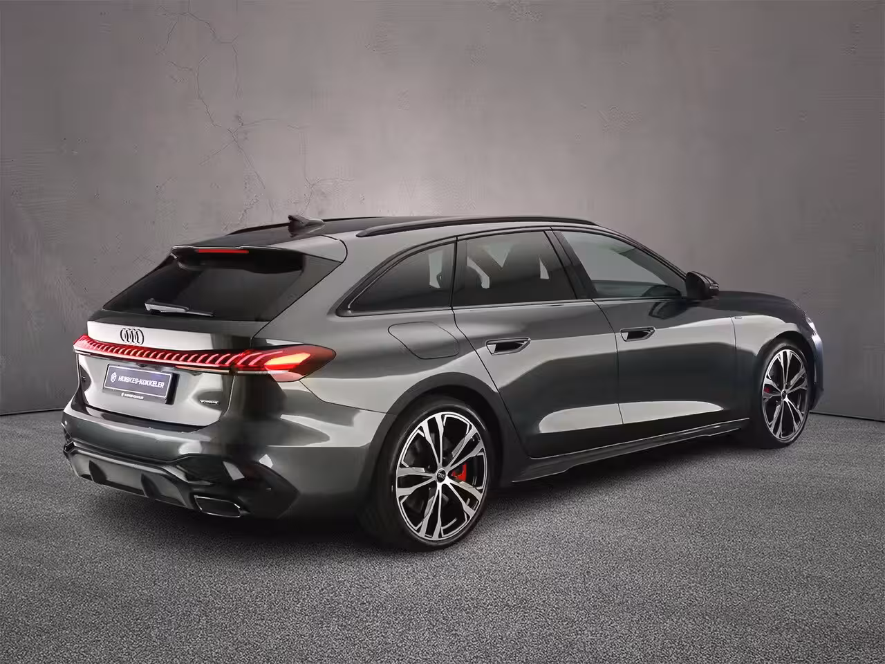 Audi A5 Avant e-hybrid quattro 367pk S edition Competition