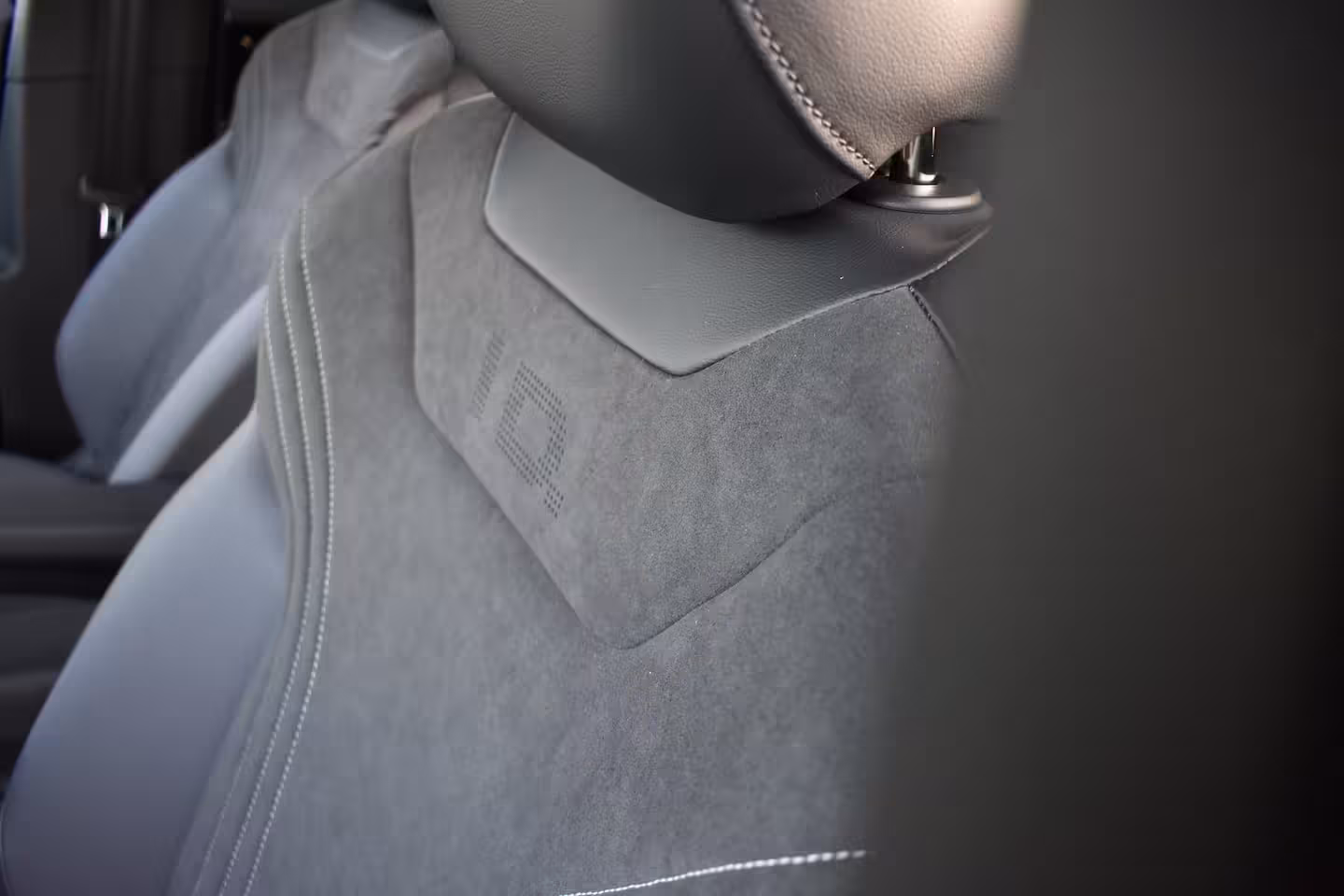 Volkswagen ID.4 Pro Limited Edition | 'App-Connect' draadloze smartphone integratie | Achterbank in ongeli