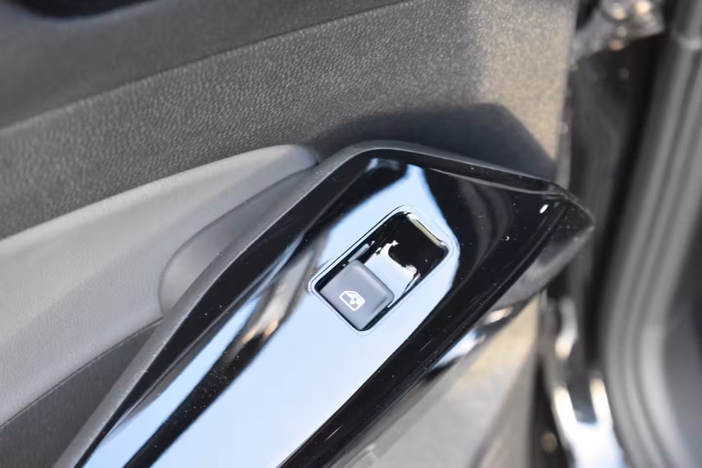 Volkswagen ID.4 Pro Limited Edition | 'App-Connect' draadloze smartphone integratie | Achterbank in ongeli