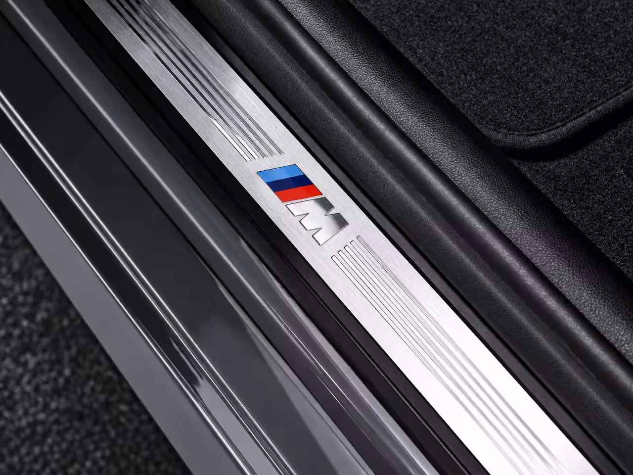 BMW 5-serie Touring 530e | M Sport | LASER | STOELVERW. |