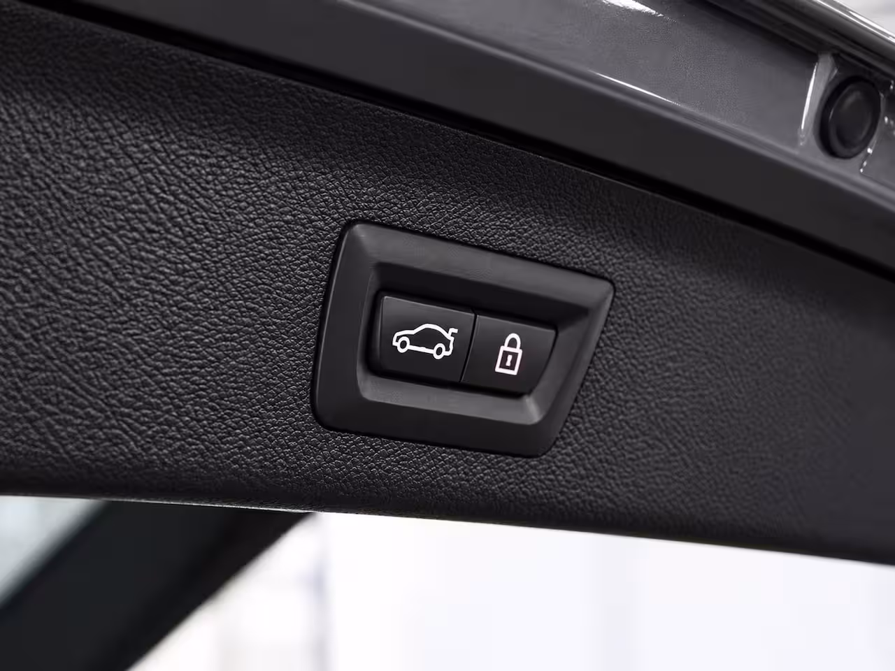 BMW 5-serie Touring 530e | M Sport | LASER | STOELVERW. |