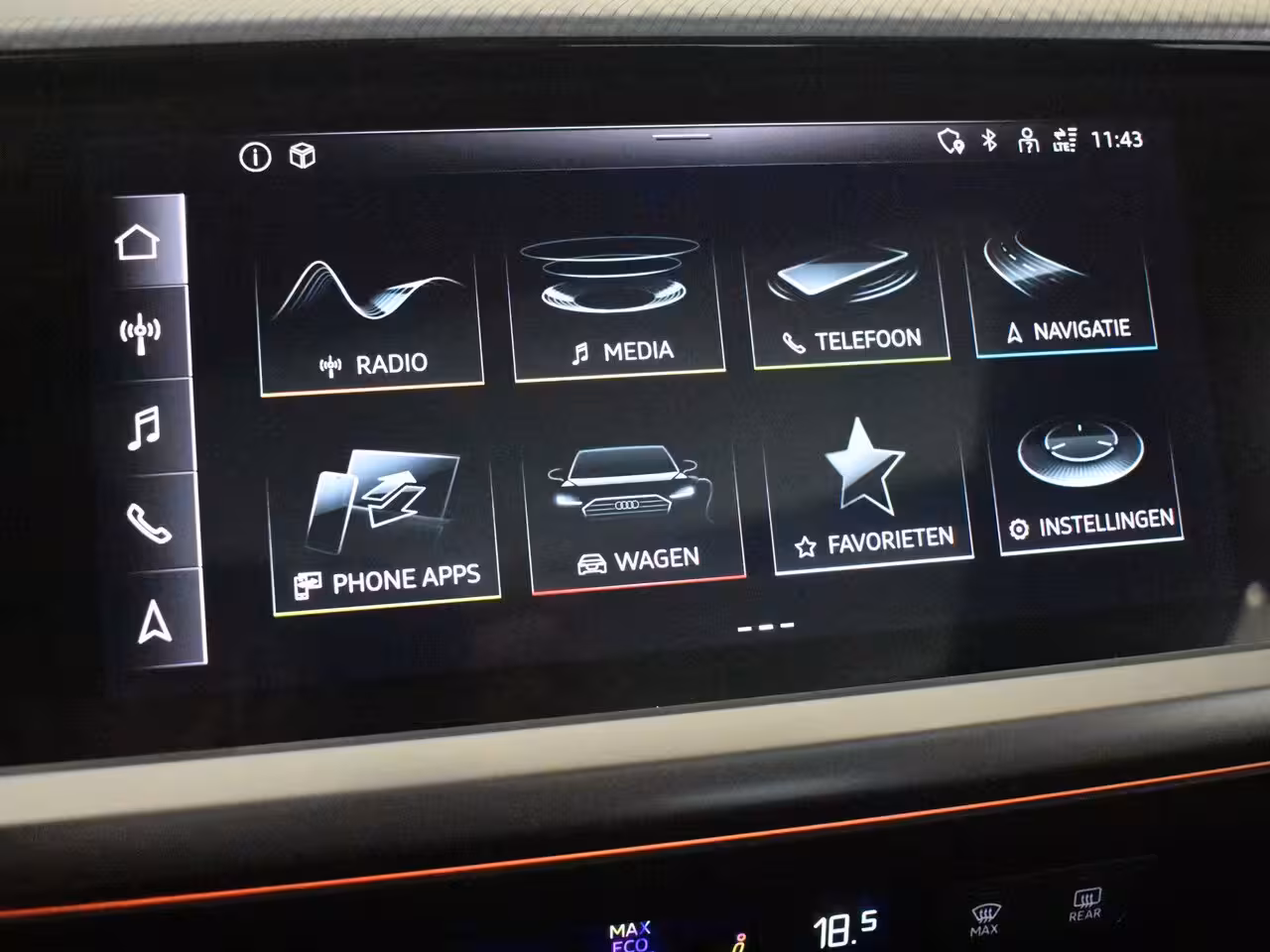 Audi Q4 Sportback e-tron 40 S edition 77 kWh l Lederen bekleding l Panoramadak l Stoelverwarming l Parkeersensoren