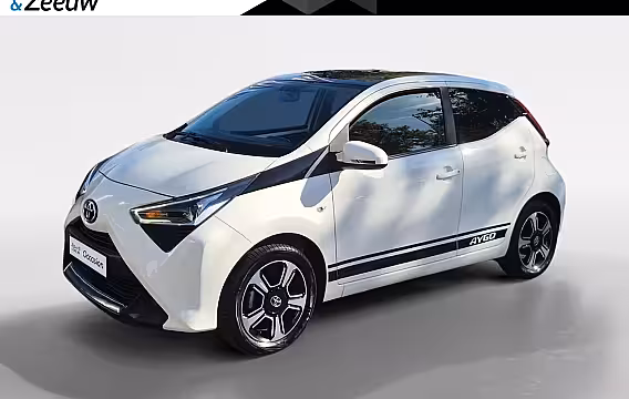 Toyota Aygo 1.0 VVT-i x-play | Airco | Bluetooth | Camera | 5 deurs | Zwart dak |