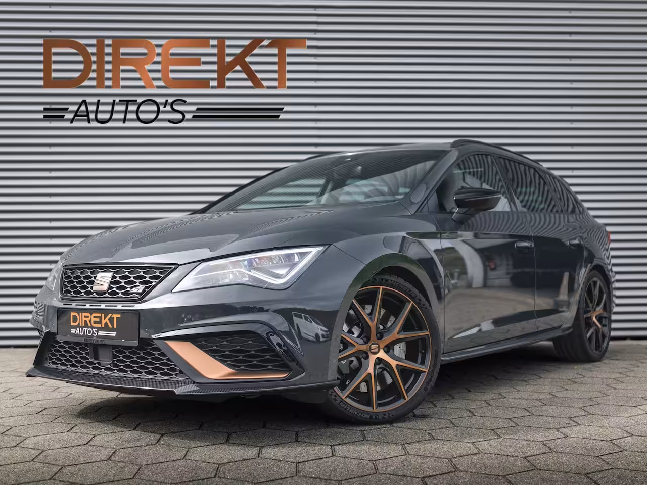 Seat Leon ST 2.0 TSI CUPRA R 4DRIVE BLACKNESS GREY CARBON