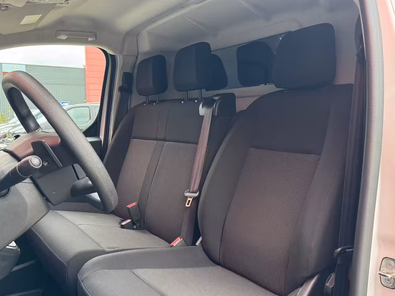 Peugeot e-Expert EV L2 75 kWh | Apple Carplay & Android Auto | Camera | Navigatie | Cruise Control