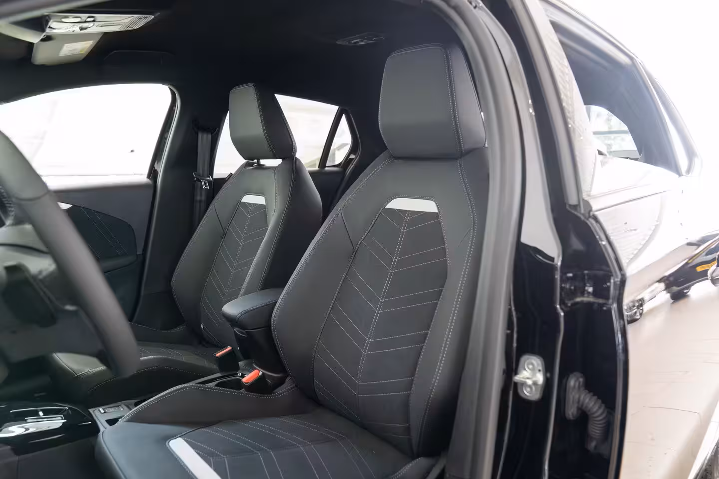 Opel Corsa 1.2 Turbo Hybrid GS | Tot 8 Jaar Garantie | Technologie Pakket | Suede bekleding | Stoel &