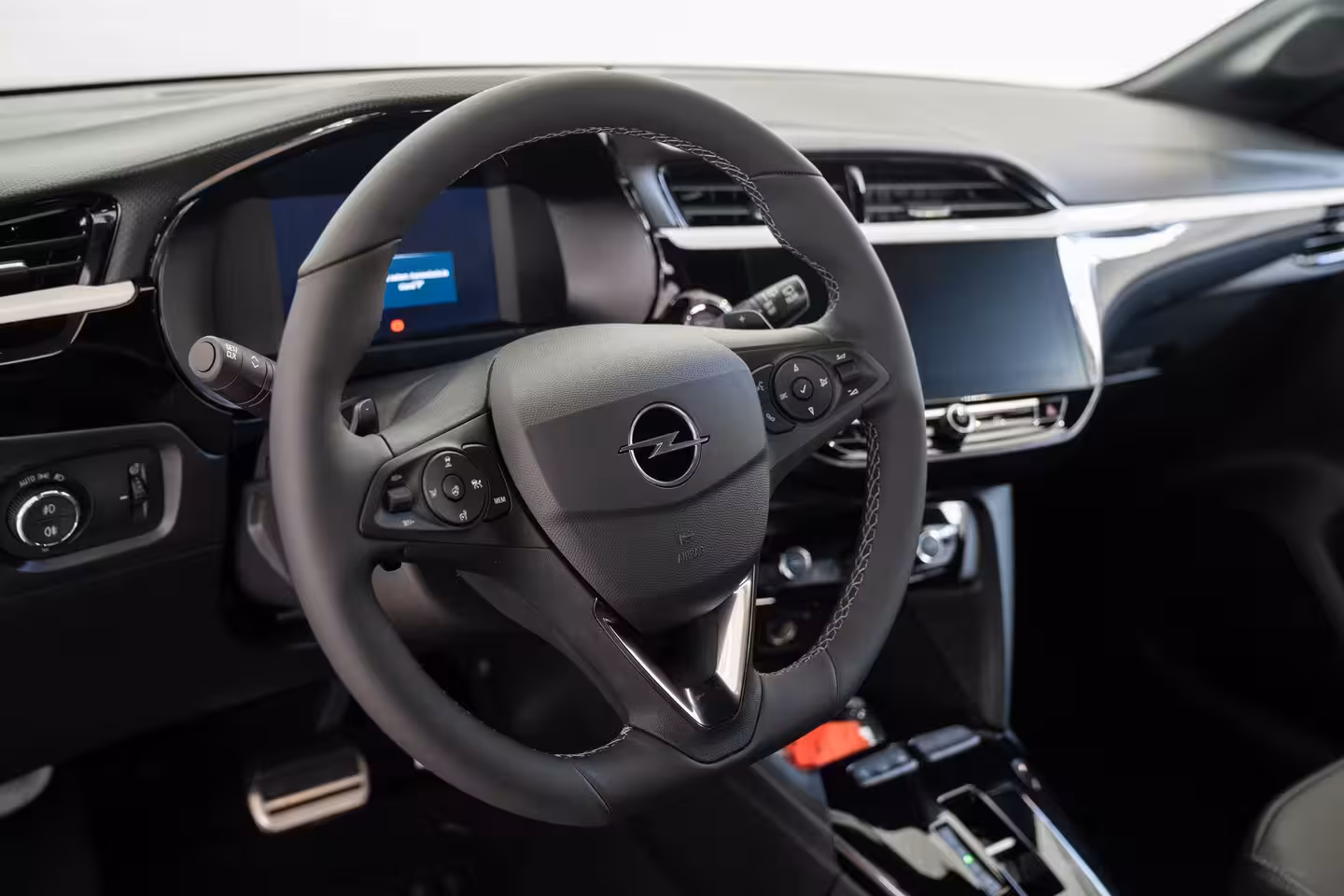 Opel Corsa 1.2 Turbo Hybrid GS | Tot 8 Jaar Garantie | Technologie Pakket | Suede bekleding | Stoel &
