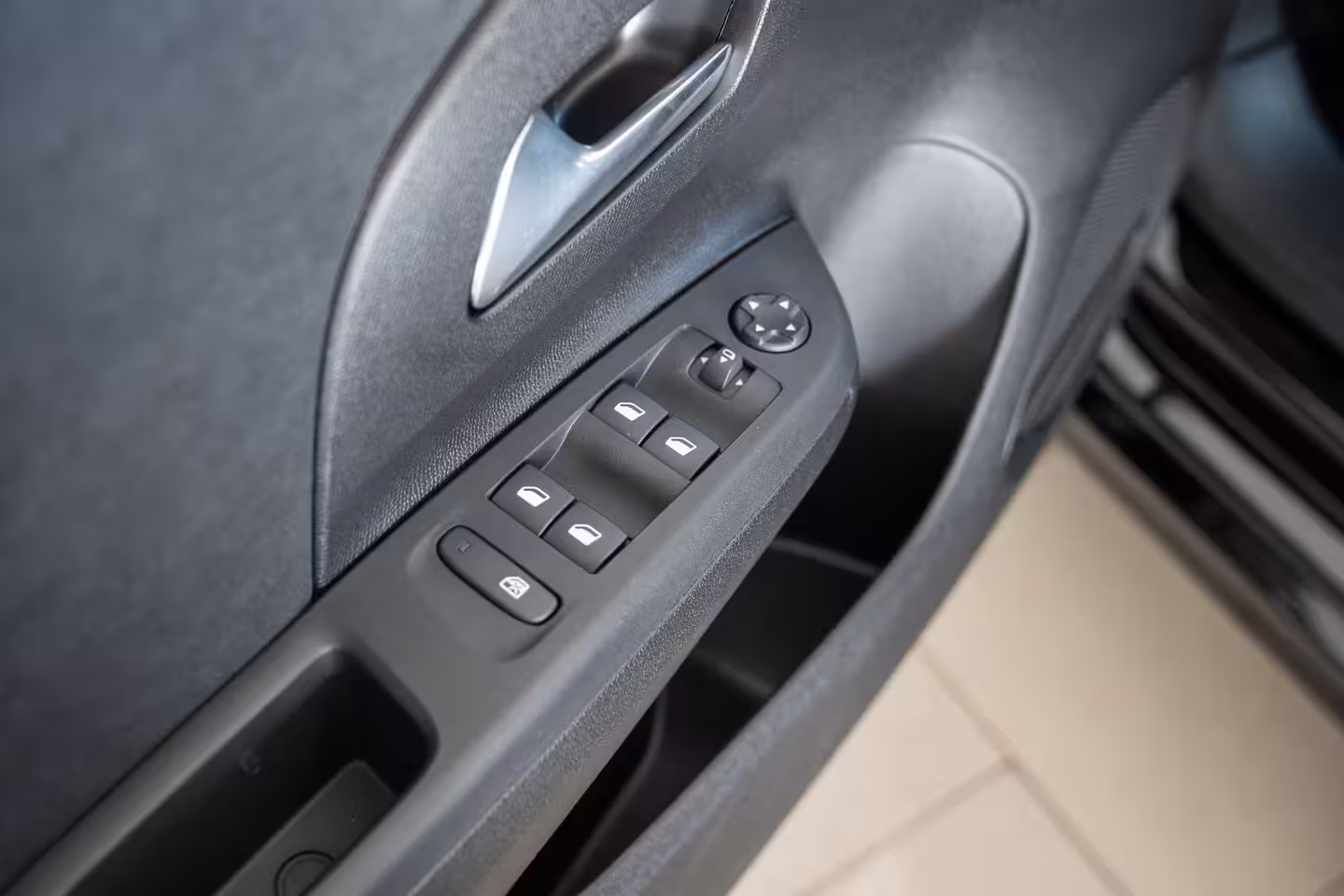 Opel Corsa 1.2 Turbo Hybrid GS | Tot 8 Jaar Garantie | Technologie Pakket | Suede bekleding | Stoel &