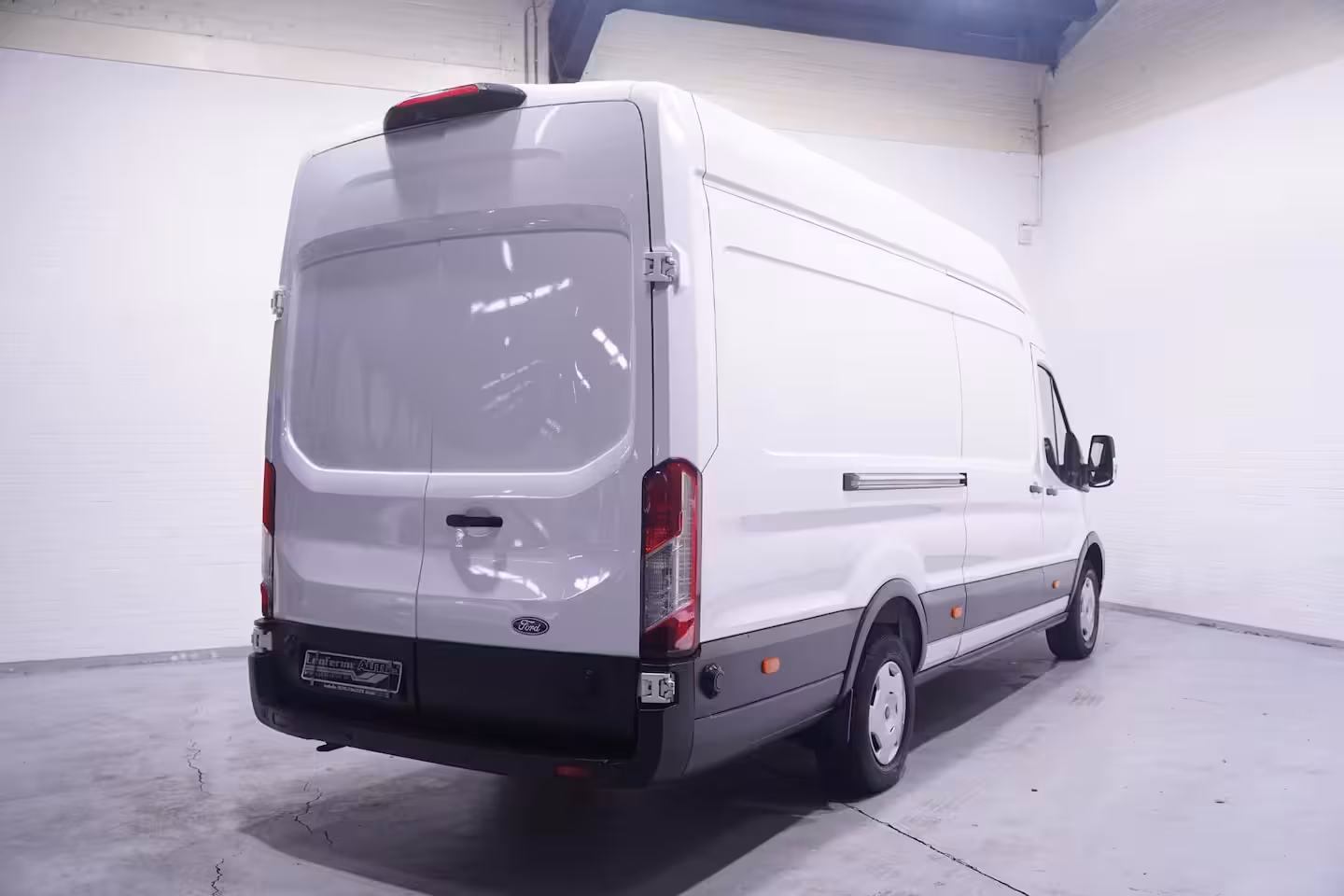 Ford Transit 2.0 TDCi 130 pk L4H3 Nwe Model Airco, Camera Apple Carplay, 270 Graden Deuren, Laadruimte