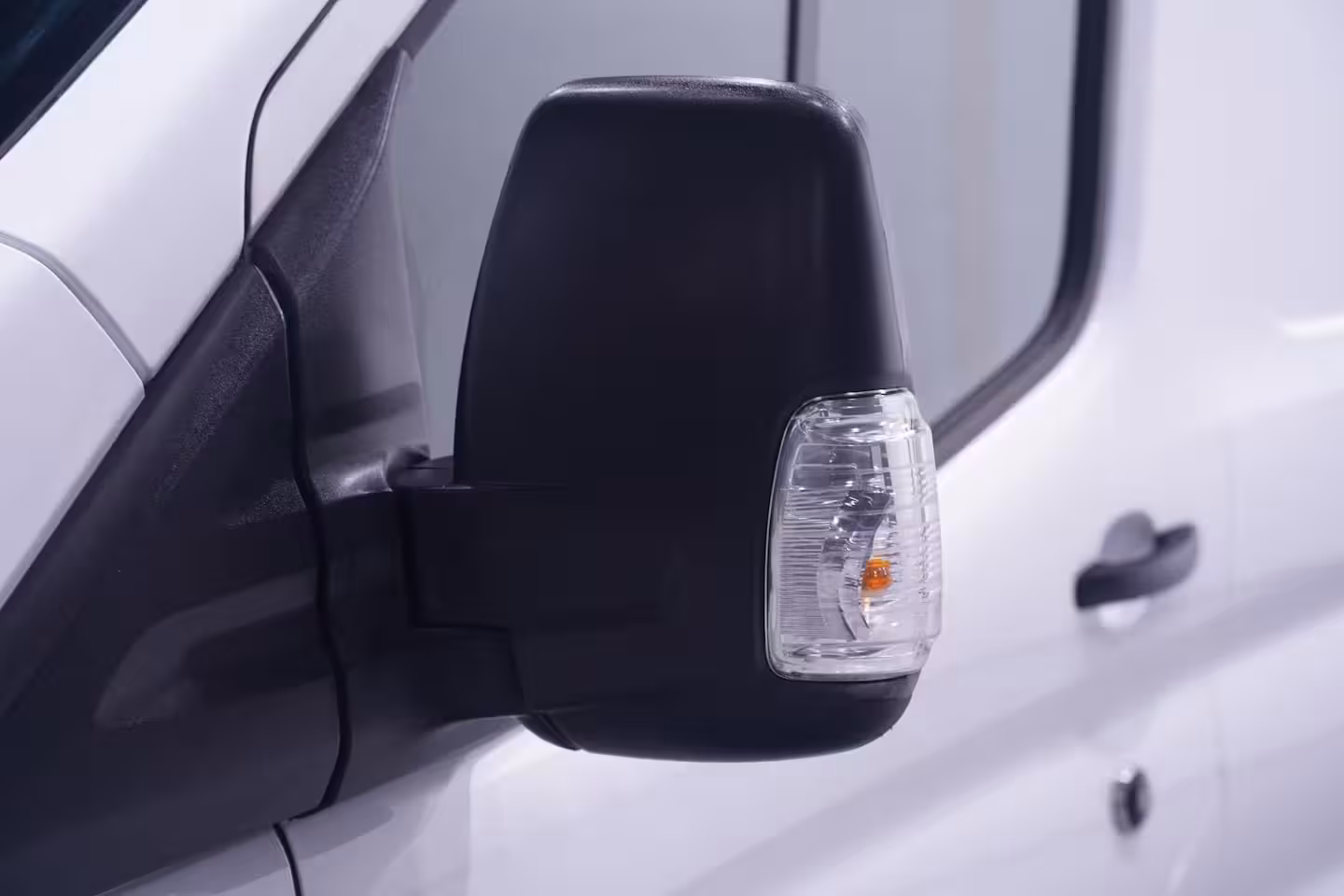 Ford Transit 2.0 TDCi 130 pk L4H3 Nwe Model Airco, Camera Apple Carplay, 270 Graden Deuren, Laadruimte