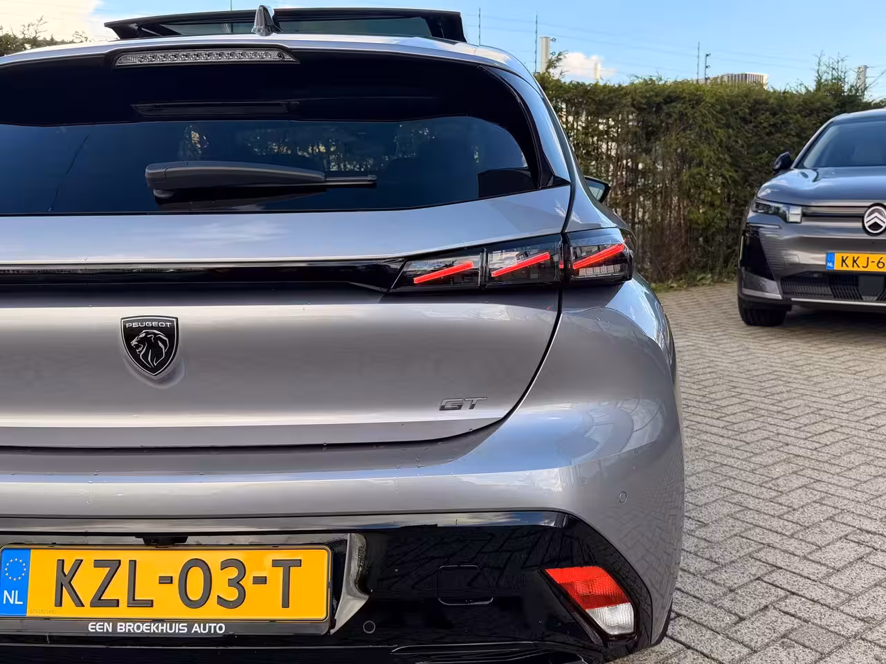 Peugeot E-308 GT 58 kWh 156PK | DEMO DEAL | Adapt. Cruise | Schuifdak | Massage | 360 Camera | Stoel+Stu