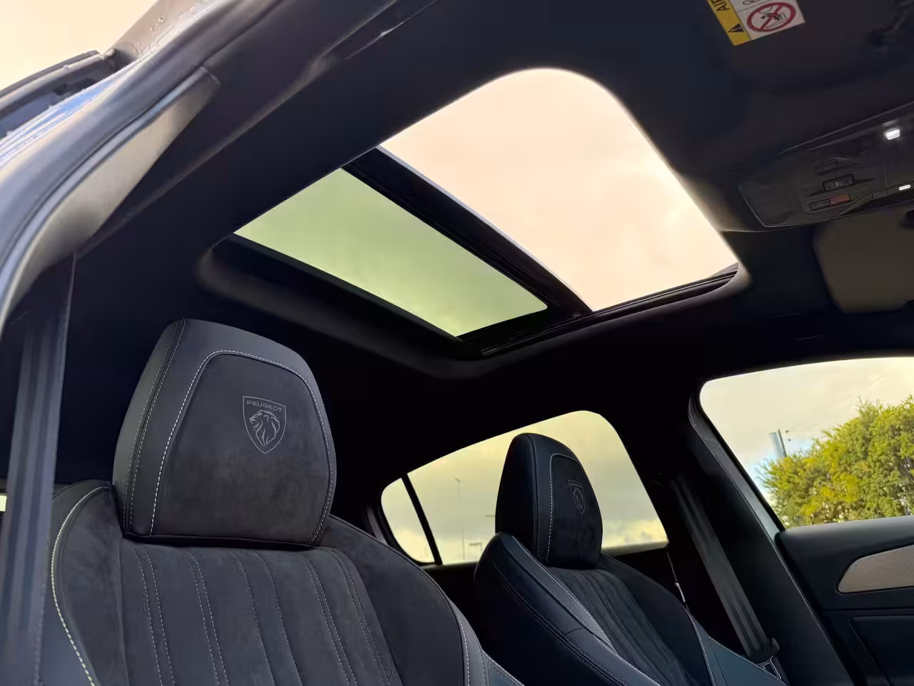 Peugeot E-308 GT 58 kWh 156PK | DEMO DEAL | Adapt. Cruise | Schuifdak | Massage | 360 Camera | Stoel+Stu