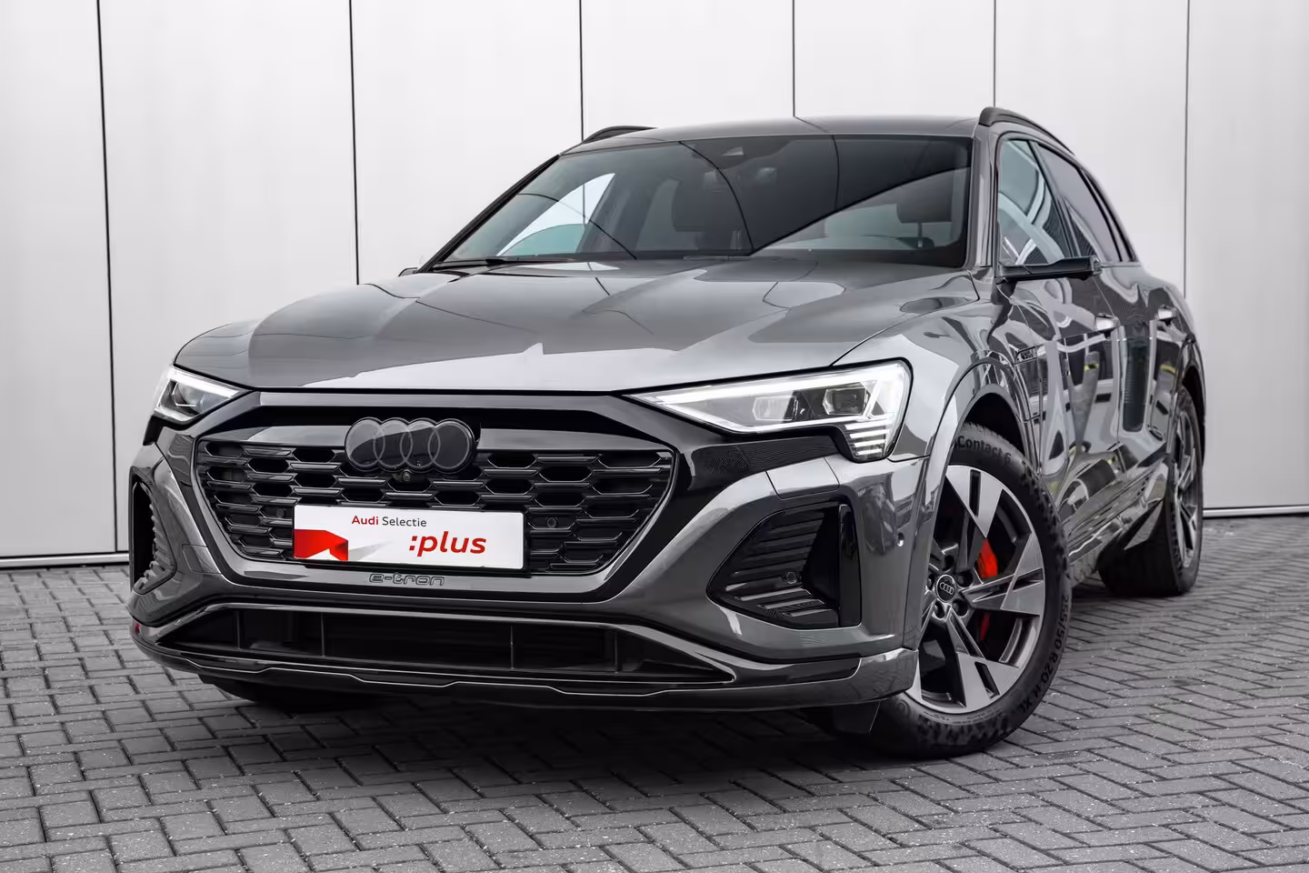 Audi Q8 e-tron 55 quattro S Edition 115 kWh 408PK | 360 Camera | B&O | Matrix LED Koplampen | Elek. Stoel