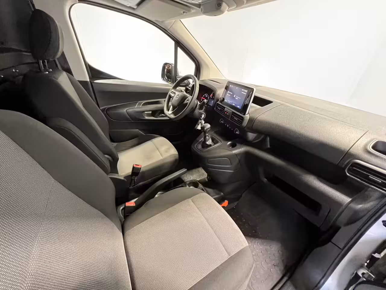 Opel Combo 1.5D L2H1 Edition | Navigatie | Cruise Control | Achteruitrijcamera | PDC Voor en Achter |