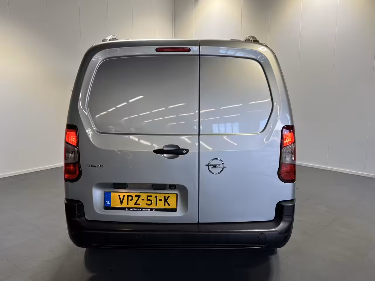 Opel Combo 1.5D L2H1 Edition | Navigatie | Cruise Control | Achteruitrijcamera | PDC Voor en Achter |