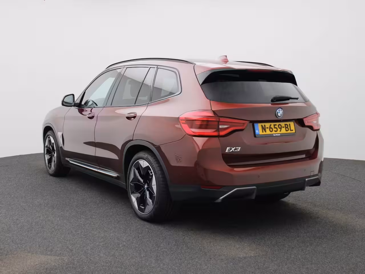 BMW iX3 High Executive 80 kWh | Elektrische stoelen + Memory | Panorama dak | Harman Kardon |