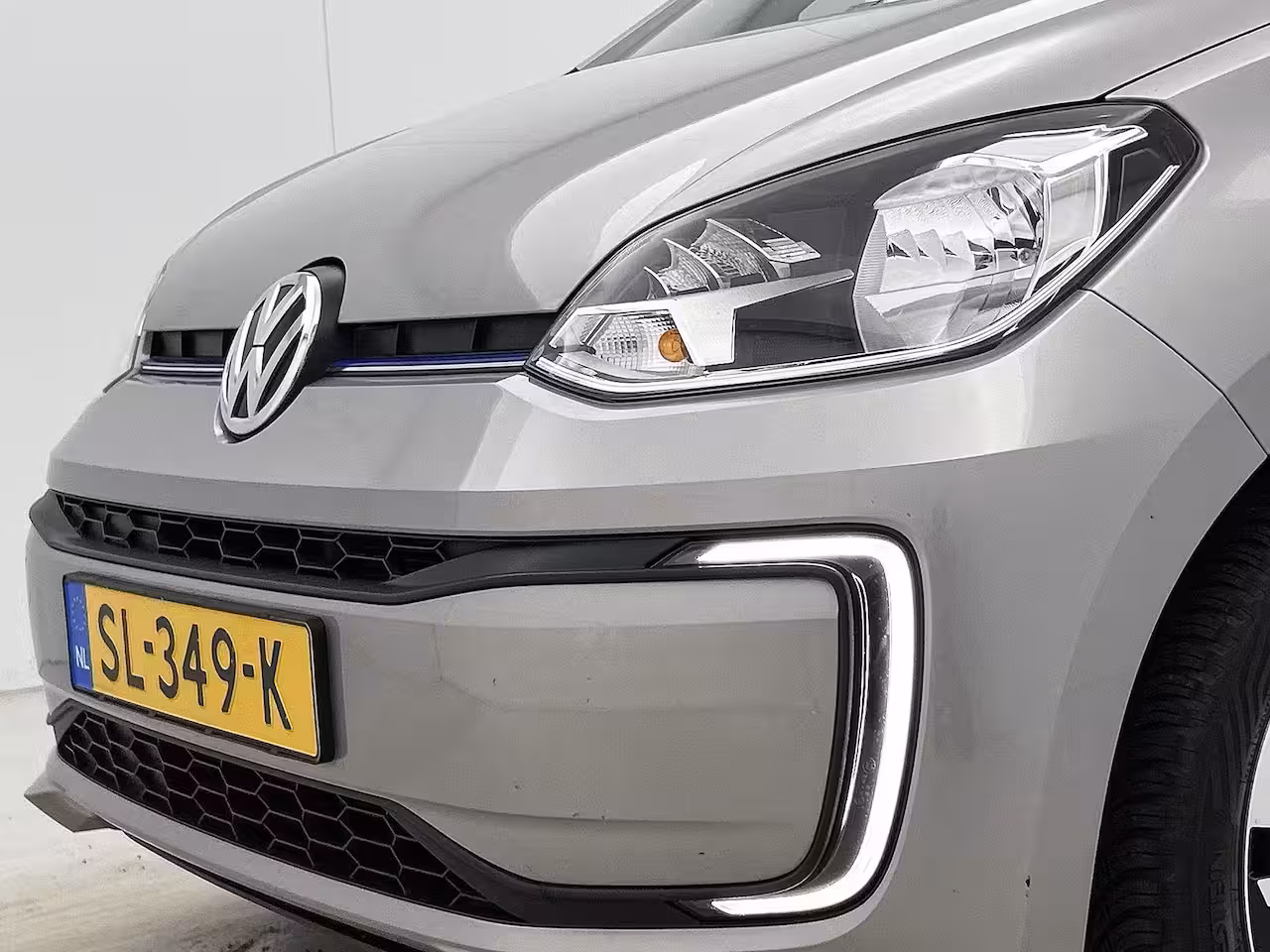Volkswagen e-Up! 82 PK | SoH 82% | Automaat | Stoelverwarming | Voorruitverwarming | Climate Control | Lich