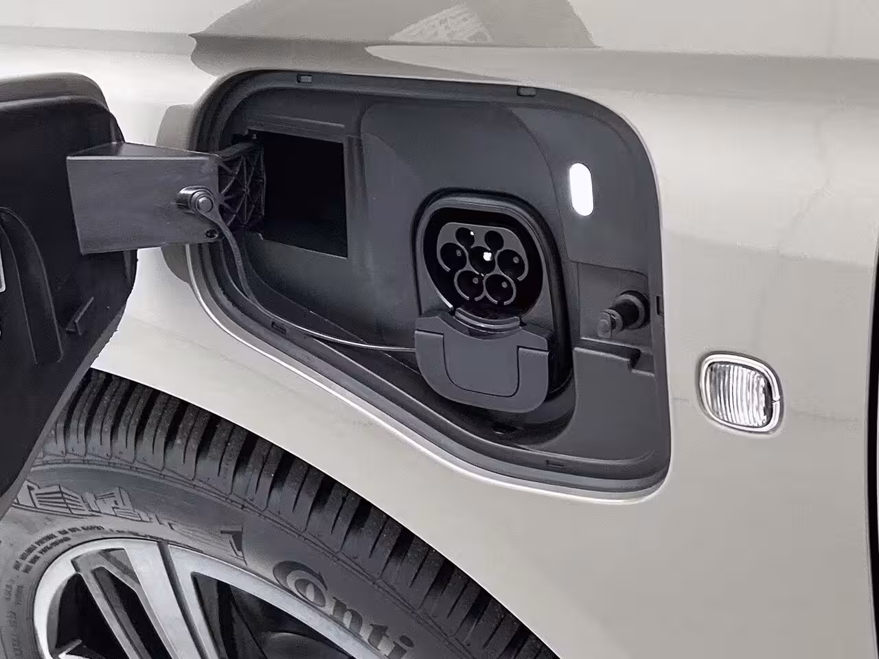 Volkswagen Caddy Cargo 1.5 TSI eHybrid First Edition 115PK | Airco | Trekhaak | Stoelverwarming | Achteruitrijcam