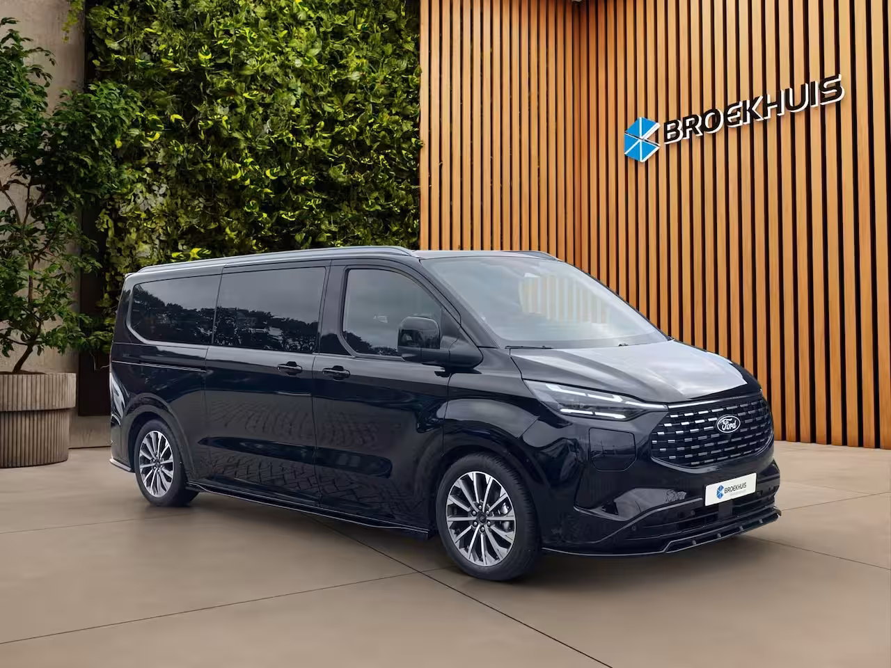 Ford Tourneo Custom PHEV 8-pers. | Luxury Pack Special | Elek. Trekhaak | Pano | AGR | 360 cam. | 1-fase laadk