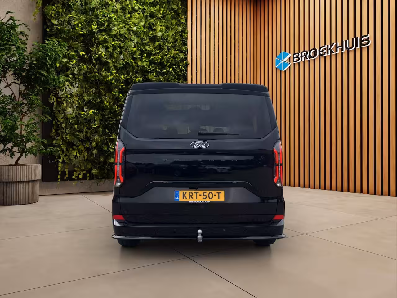 Ford Tourneo Custom PHEV 8-pers. | Luxury Pack Special | Elek. Trekhaak | Pano | AGR | 360 cam. | 1-fase laadk