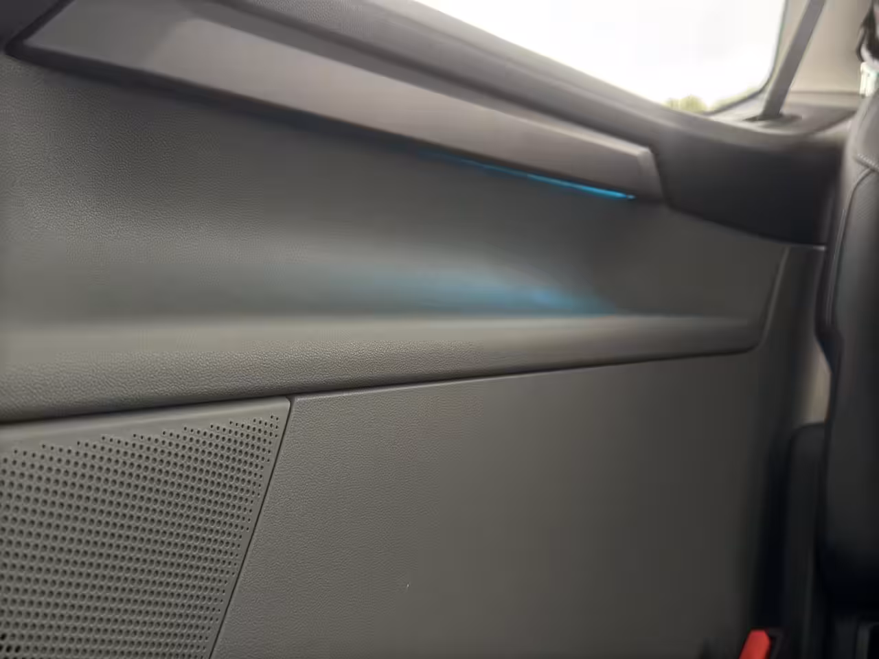 Ford Tourneo Custom PHEV 8-pers. | Luxury Pack Special | Elek. Trekhaak | Pano | AGR | 360 cam. | 1-fase laadk