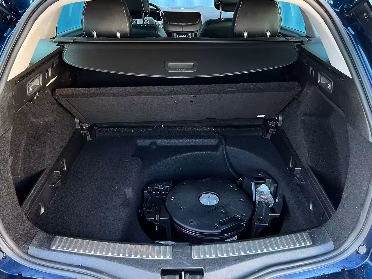 Renault Mégane Estate 1.2 TCe Bose Dealer onderhouden | Automaat | Massage | BOSE | Rijk Uitgerust | Clima | Cru