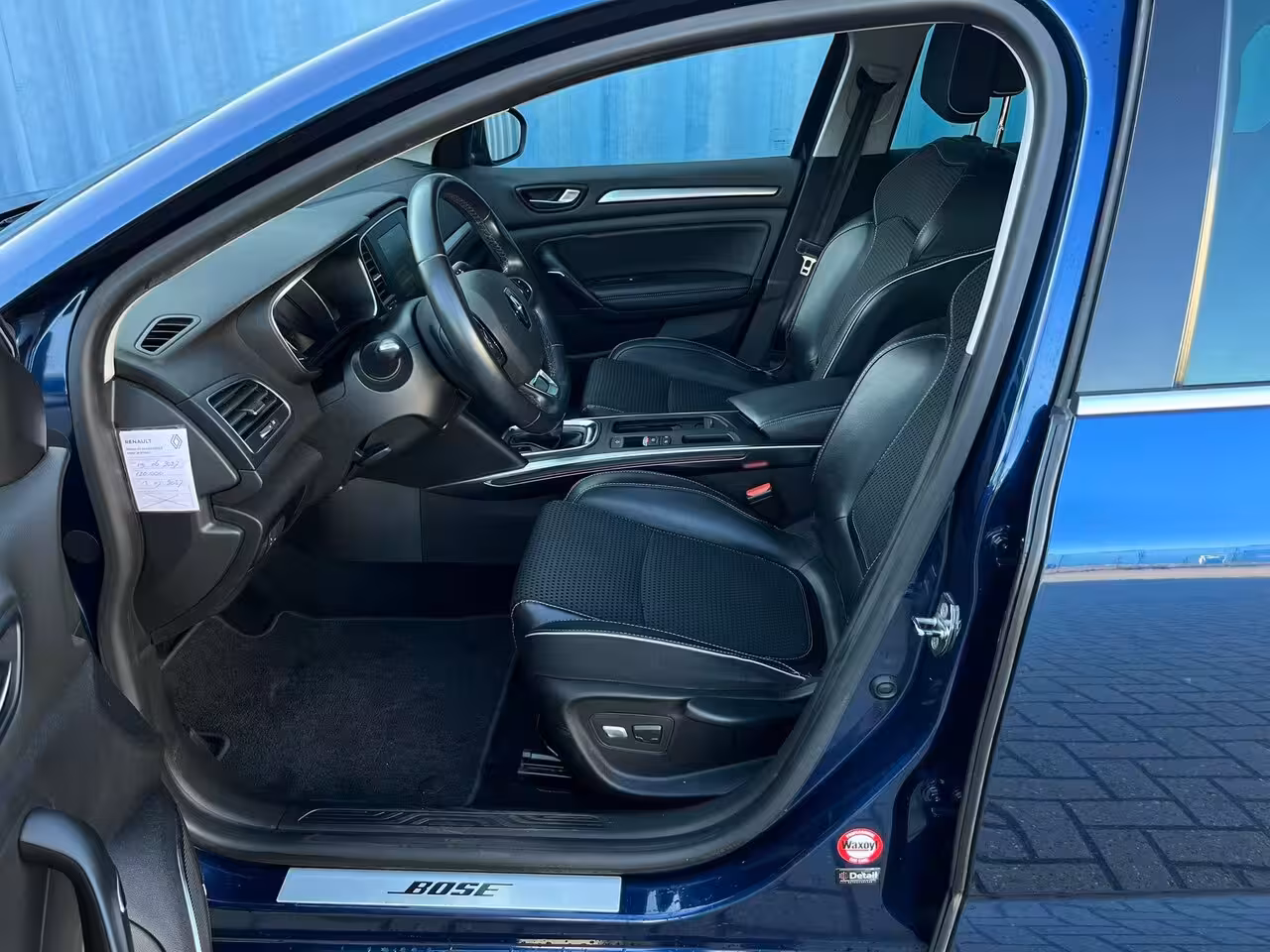Renault Mégane Estate 1.2 TCe Bose Dealer onderhouden | Automaat | Massage | BOSE | Rijk Uitgerust | Clima | Cru