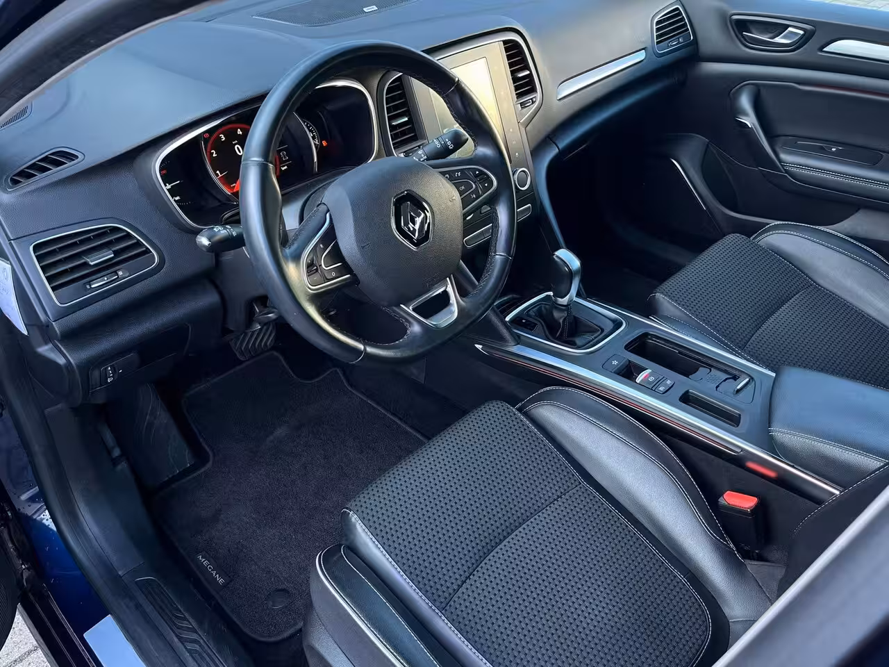 Renault Mégane Estate 1.2 TCe Bose Dealer onderhouden | Automaat | Massage | BOSE | Rijk Uitgerust | Clima | Cru