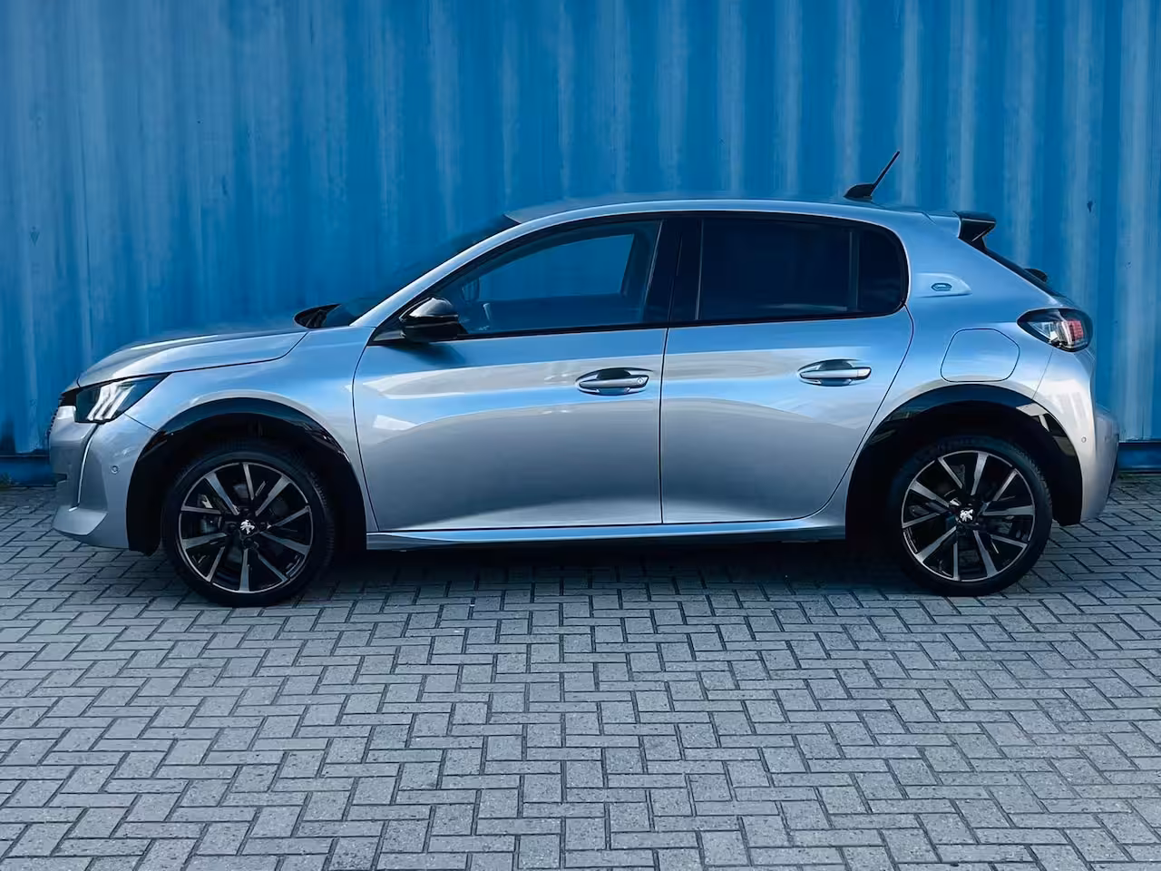Peugeot e-208 EV GT 350 50 kWh Adaptive Cruise Control | Elektrische ramen | Stoelverwarming Voor | Navi