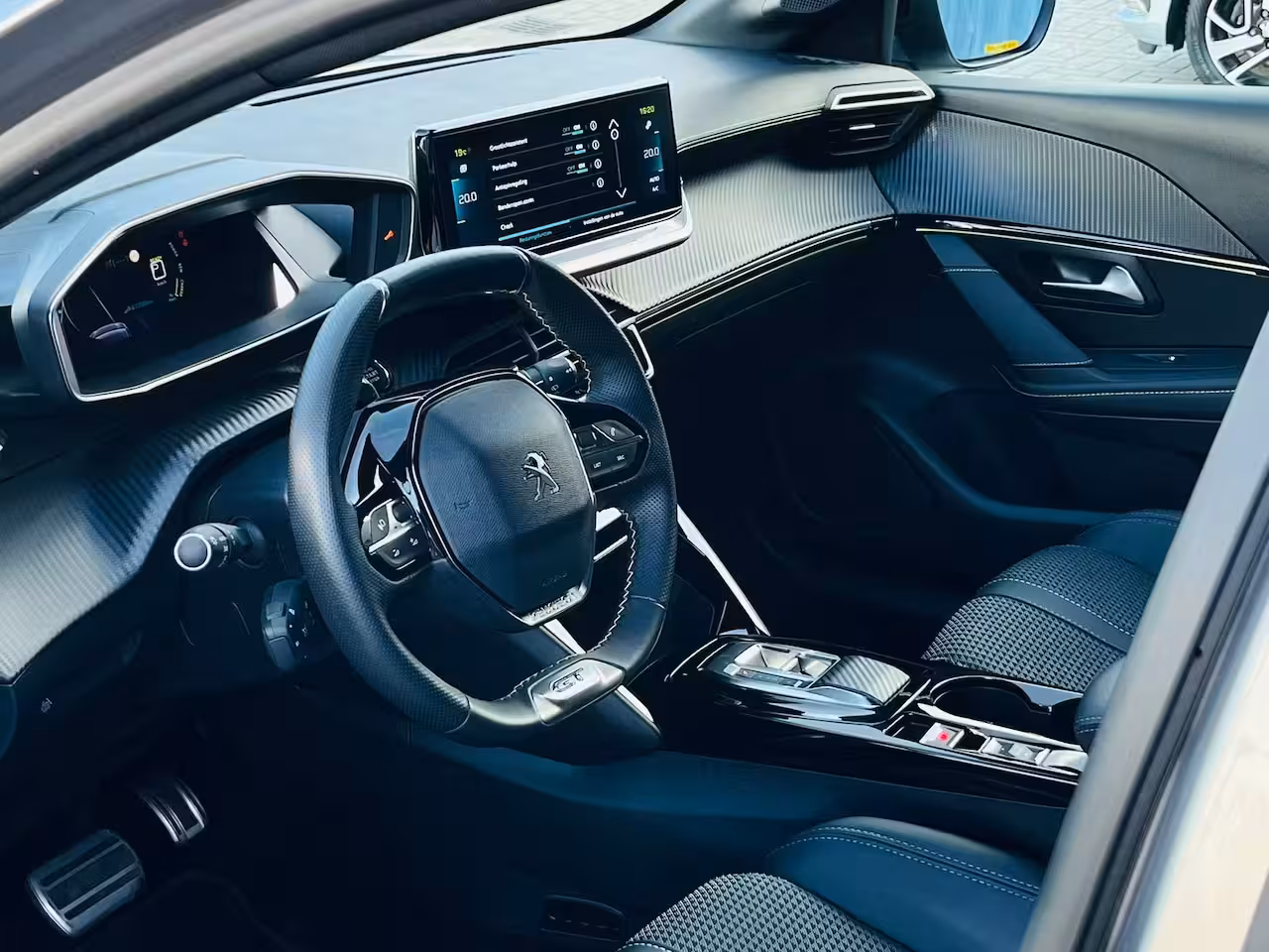 Peugeot e-208 EV GT 350 50 kWh Adaptive Cruise Control | Elektrische ramen | Stoelverwarming Voor | Navi