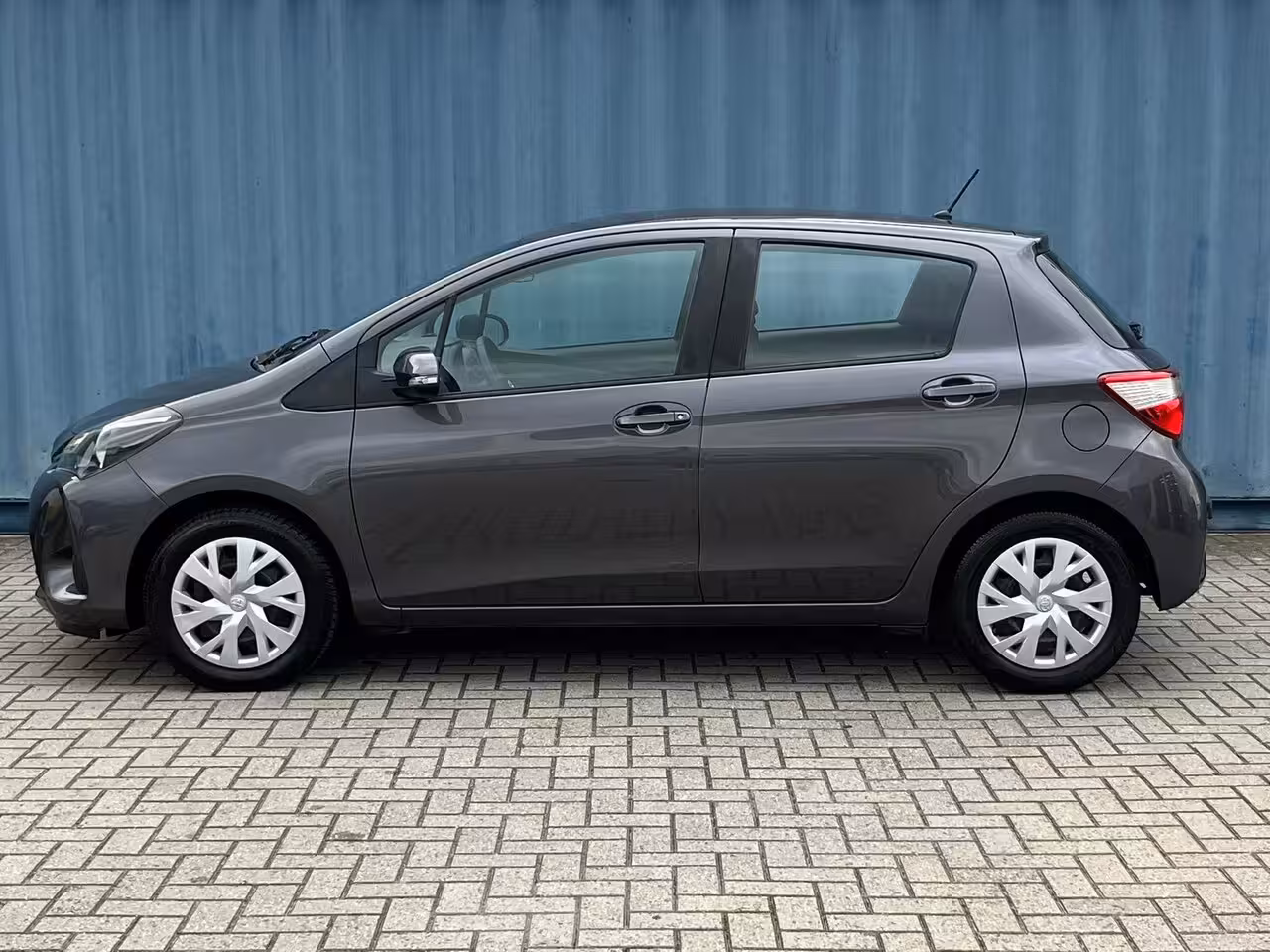 Toyota Yaris 1.0 VVT-i Comfort Trekhaak | Airco | Elektrische ramen